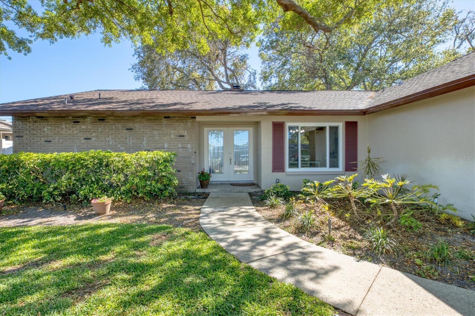 Image 5 of 48 For 13964 106th Avenue