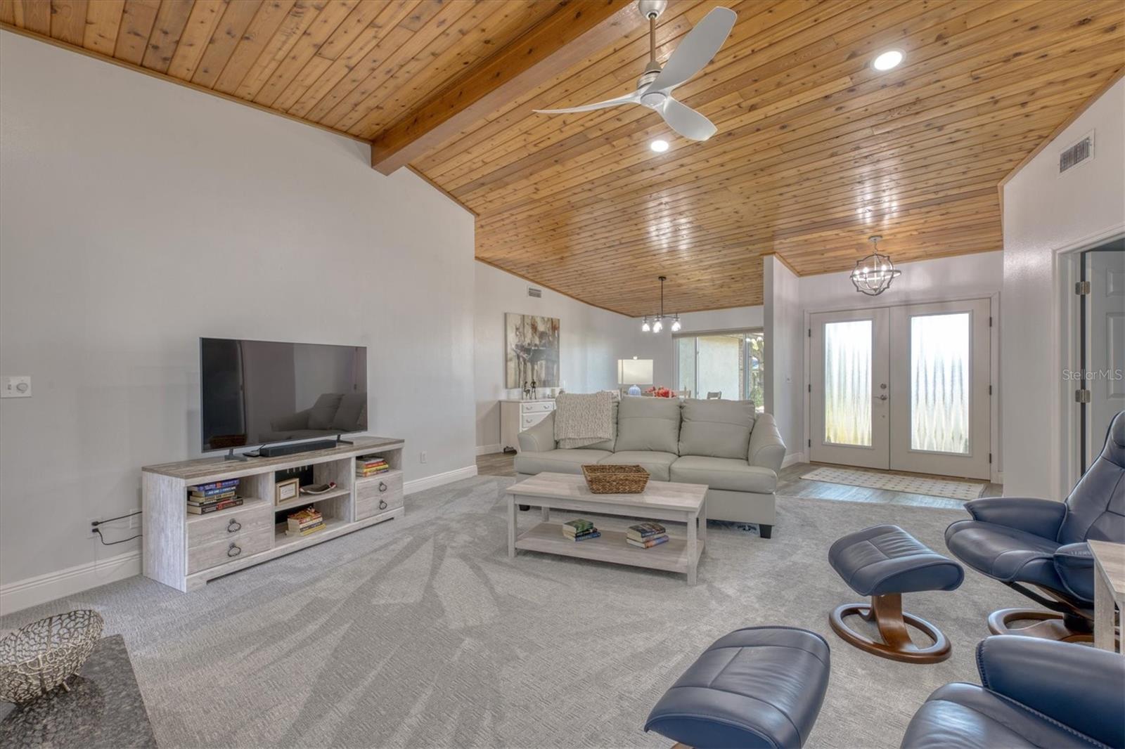 Image 6 of 48 For 13964 106th Avenue