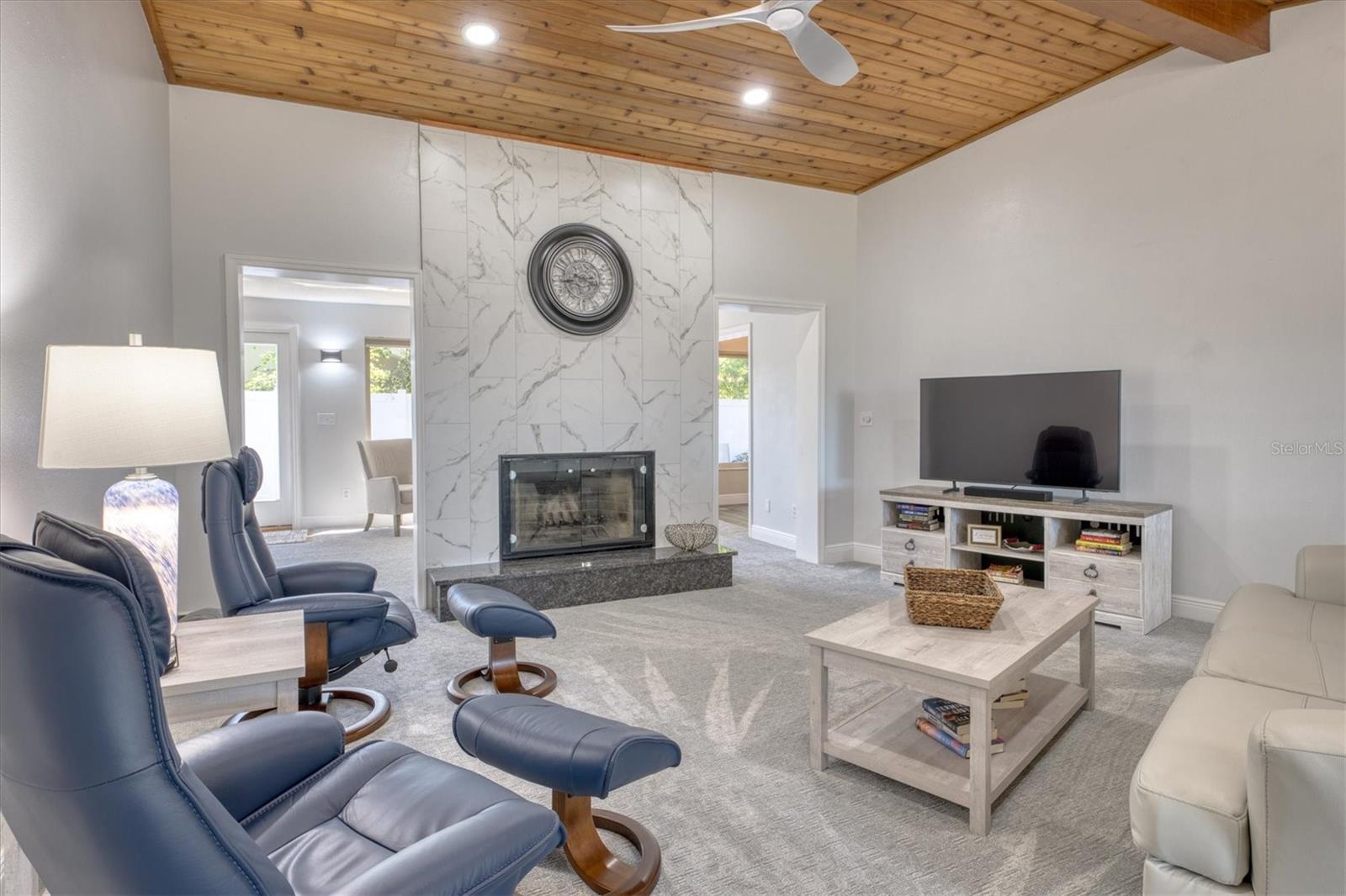 Image 7 of 48 For 13964 106th Avenue