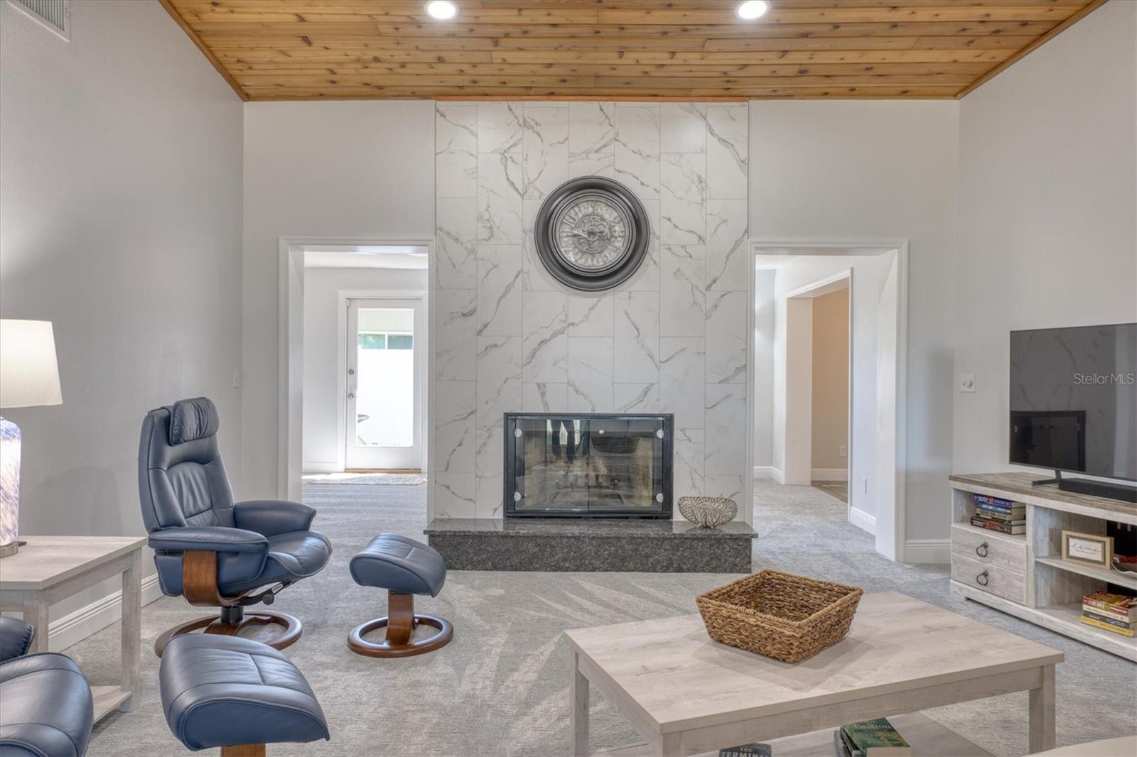 Image 8 of 48 For 13964 106th Avenue