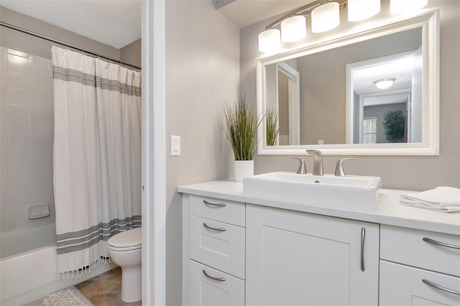 Listing photo id 11 for 2207 Carolina Avenue 30
