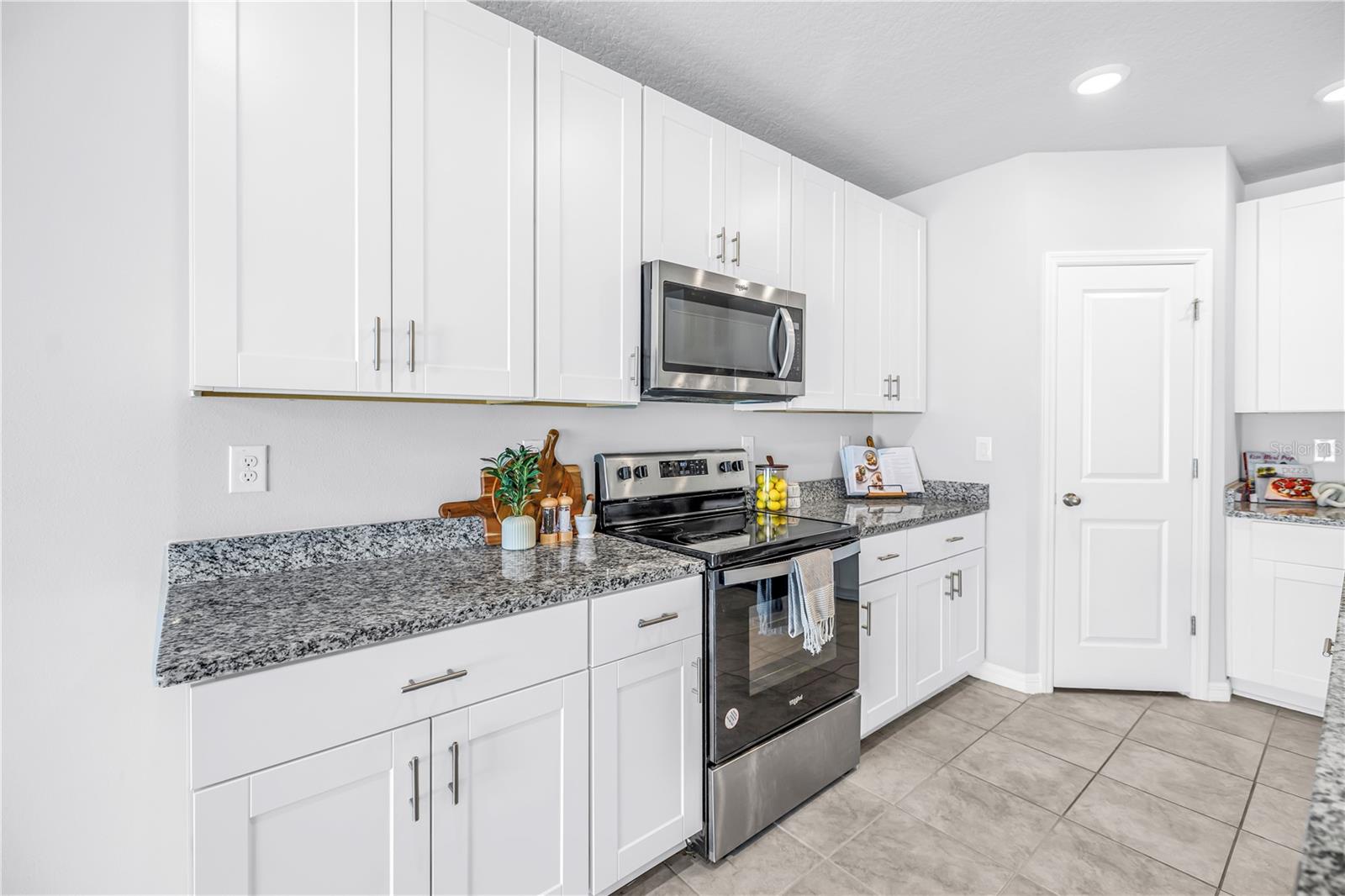 Image 12 of 39 For 219 Lovely Court