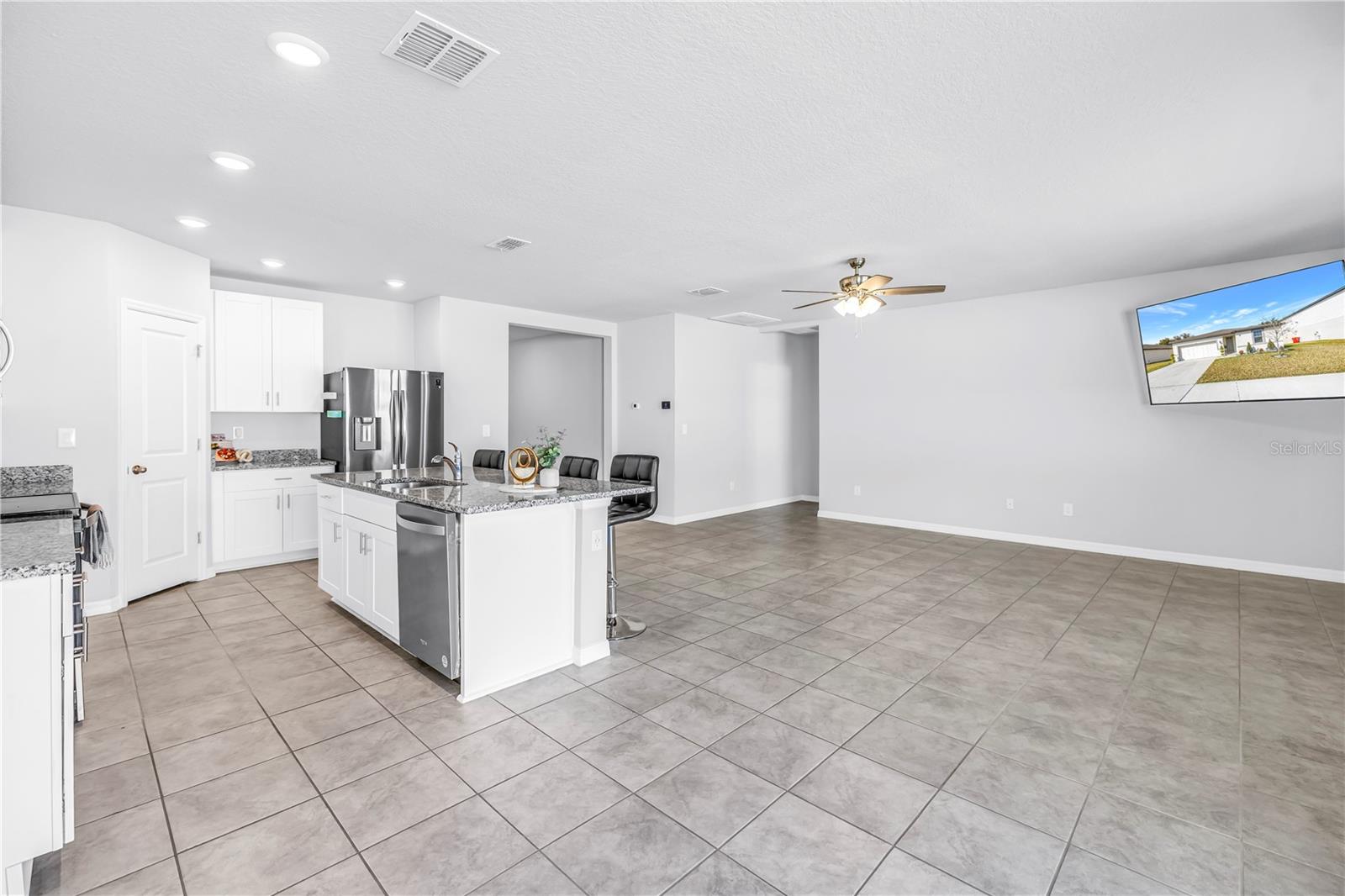 Image 13 of 39 For 219 Lovely Court