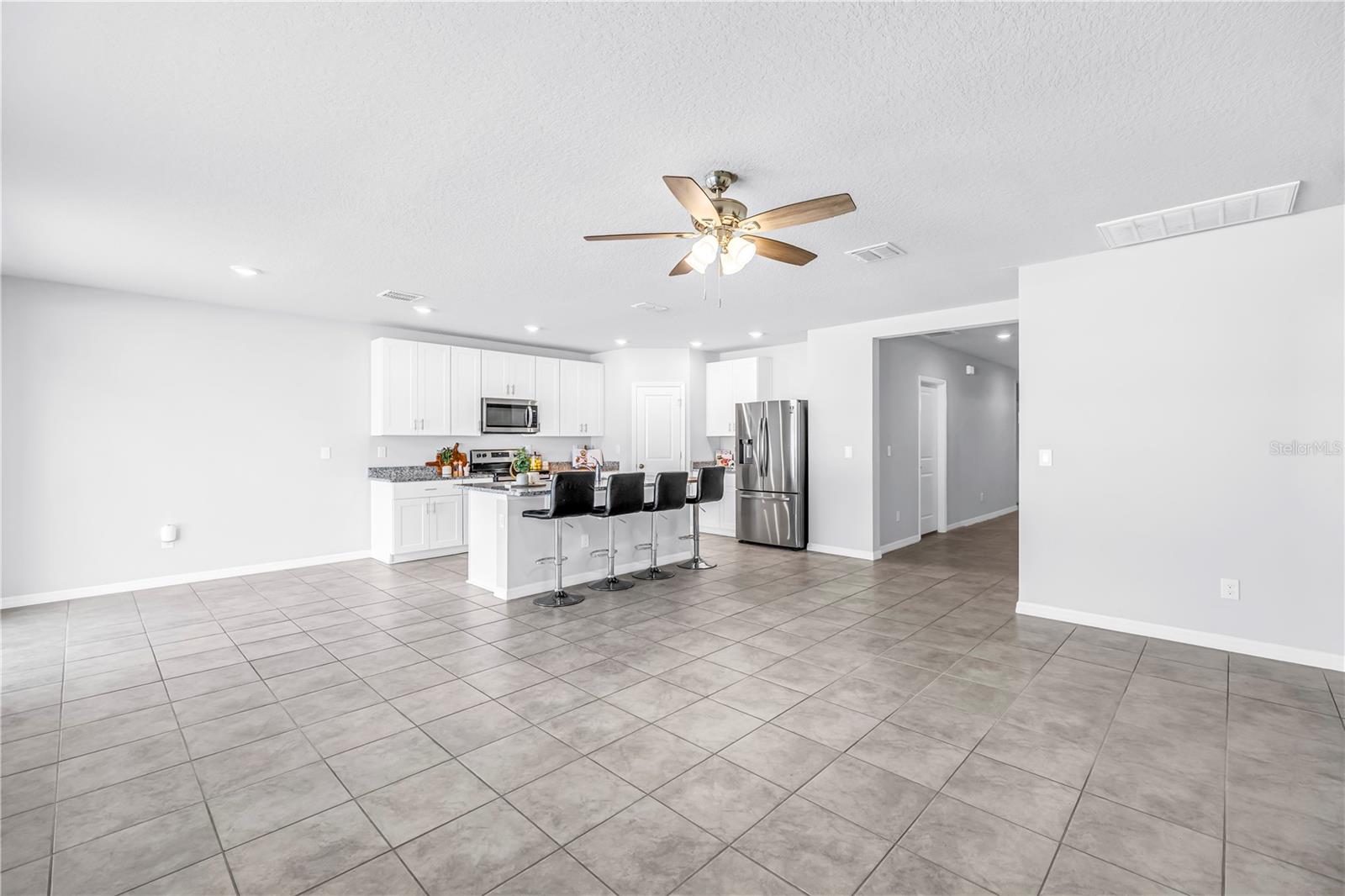 Image 18 of 39 For 219 Lovely Court