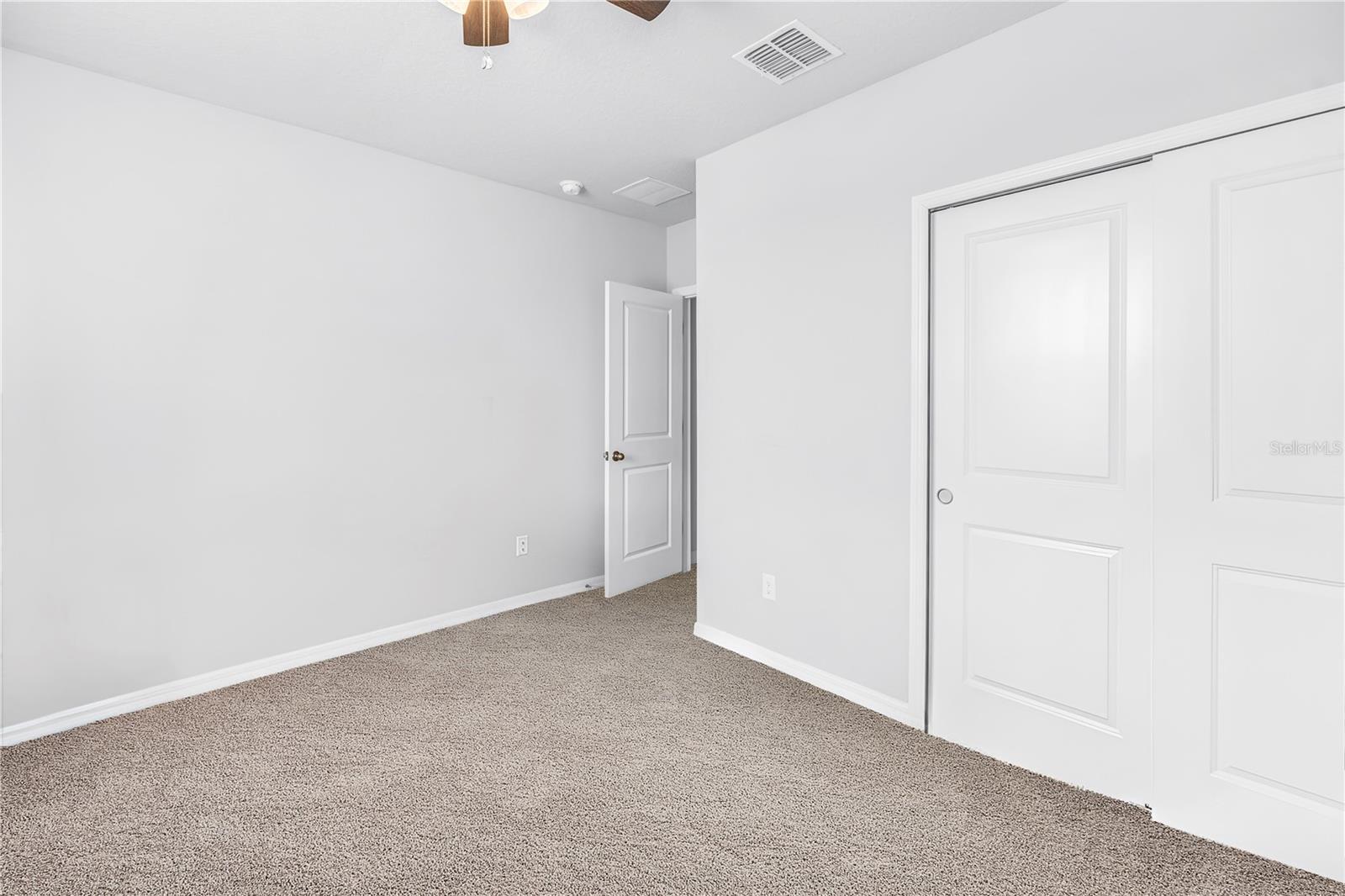 Image 20 of 39 For 219 Lovely Court