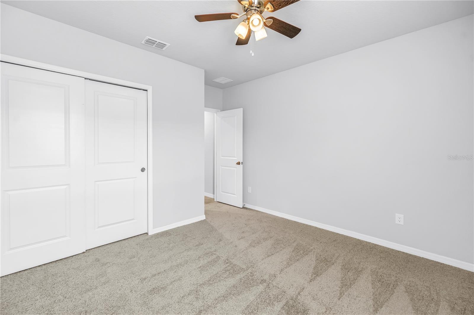 Image 25 of 39 For 219 Lovely Court