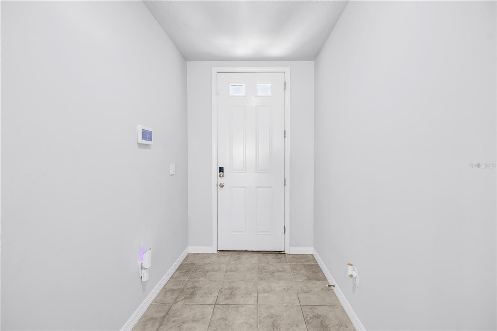 Image 5 of 39 For 219 Lovely Court