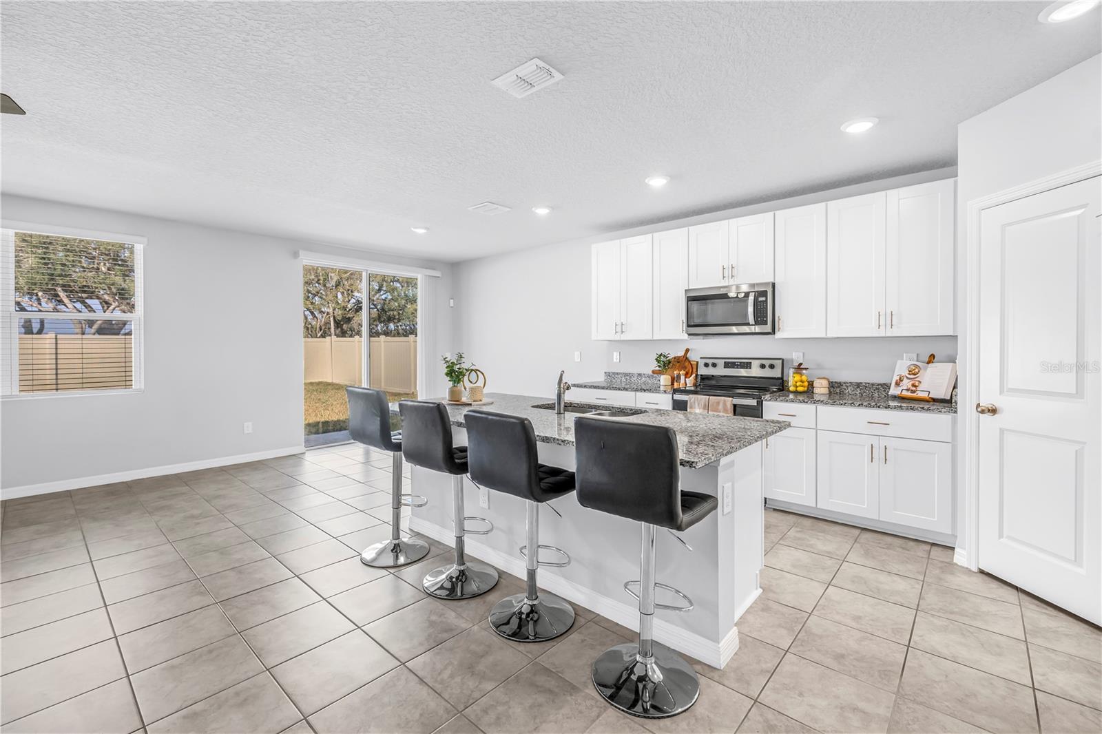 Image 7 of 39 For 219 Lovely Court