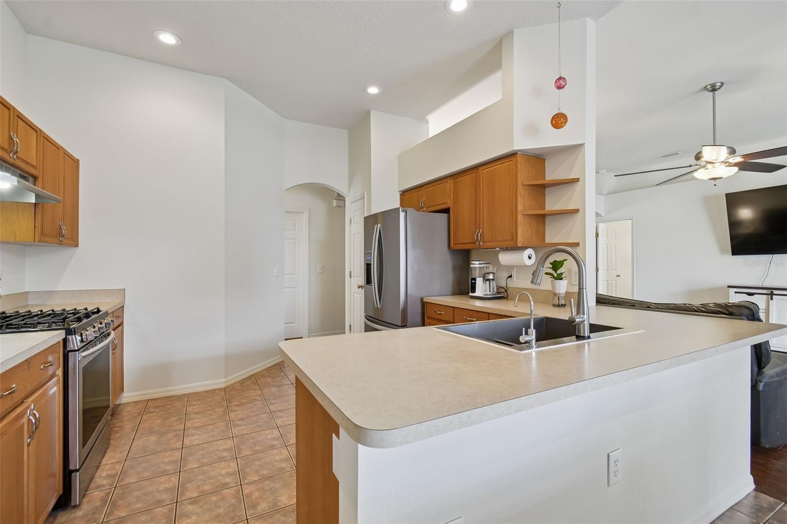 Image 13 of 46 For 2706 Valencia Grove Drive