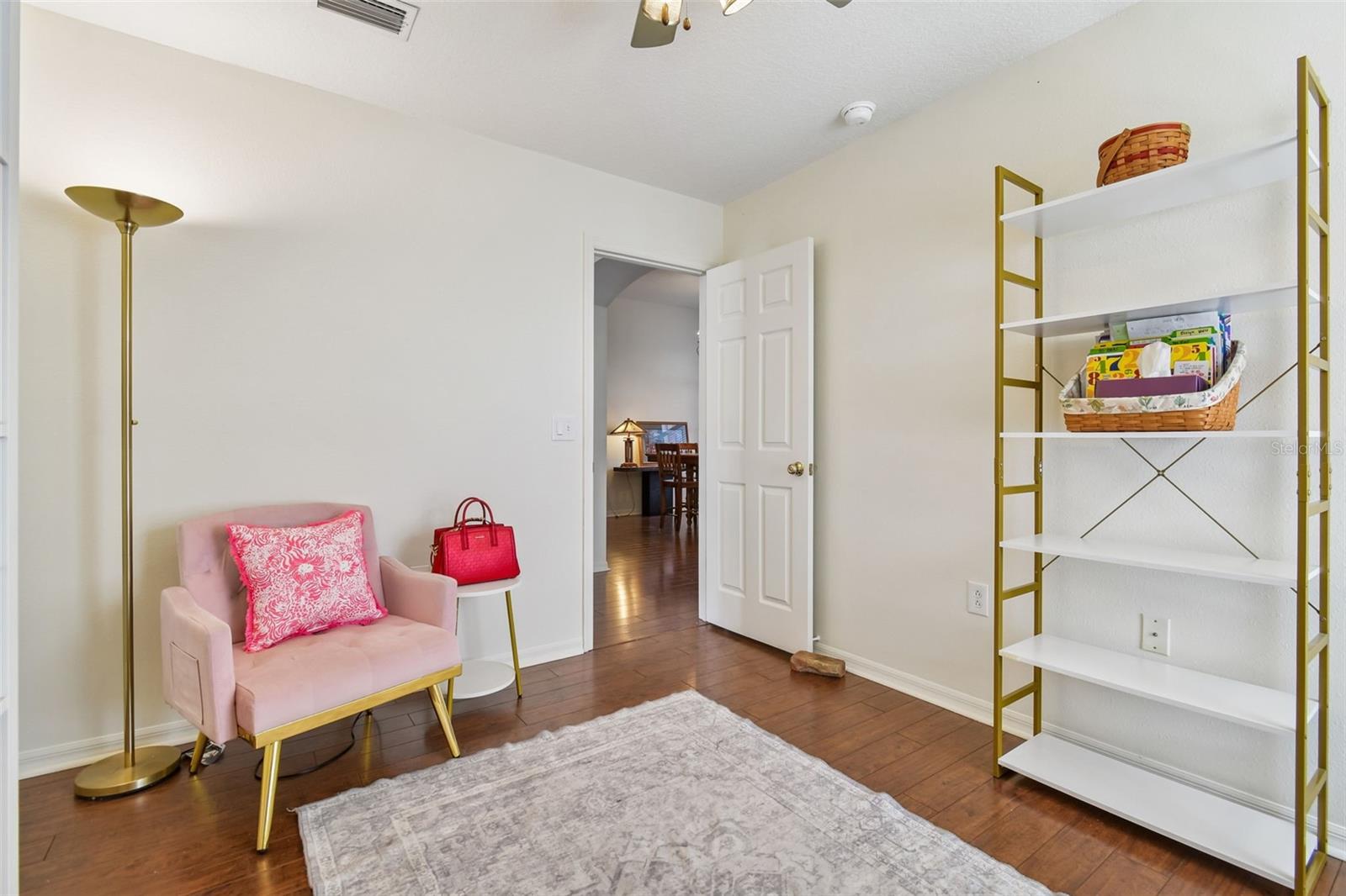 Image 20 of 46 For 2706 Valencia Grove Drive