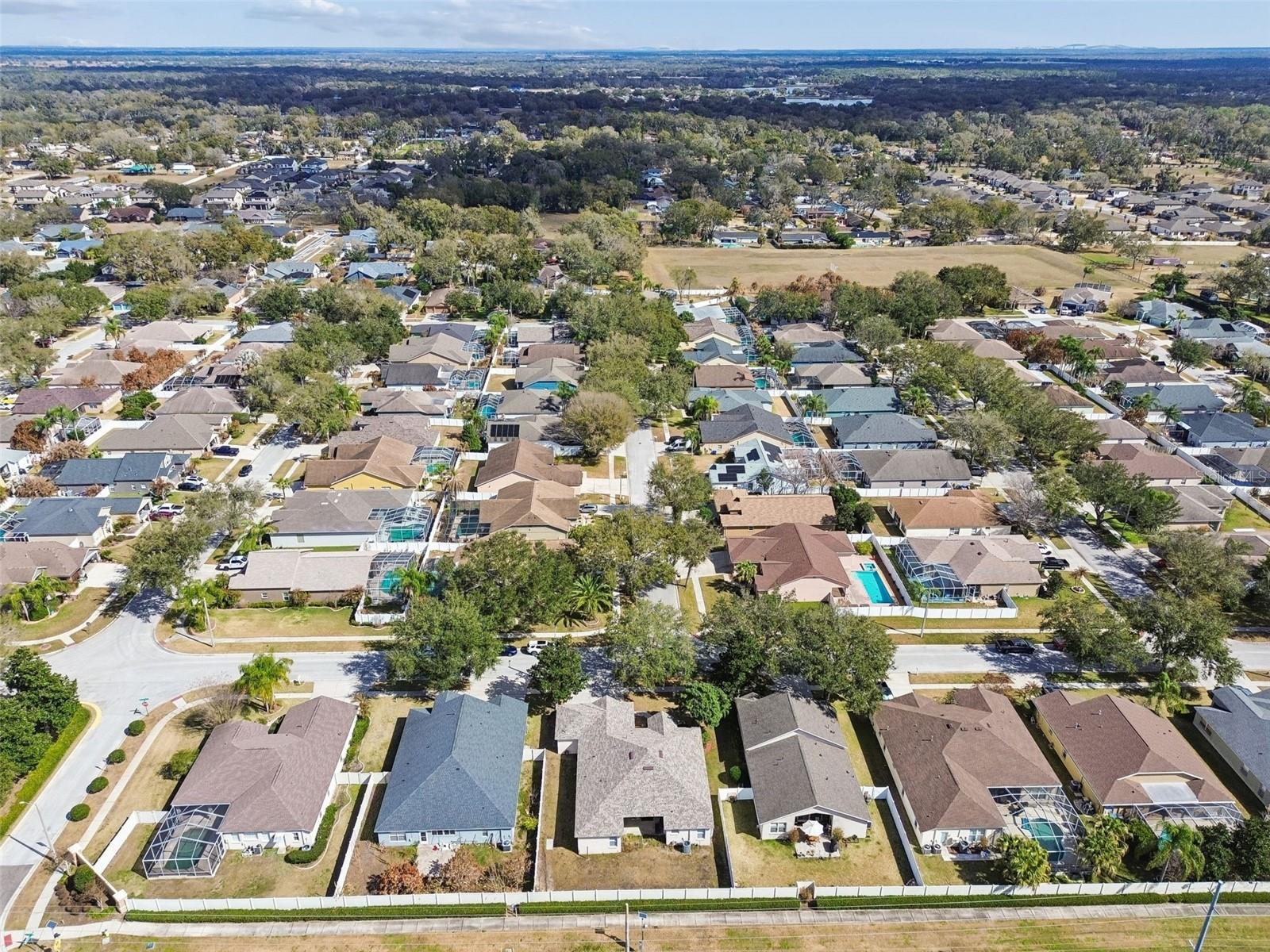 Image 43 of 46 For 2706 Valencia Grove Drive