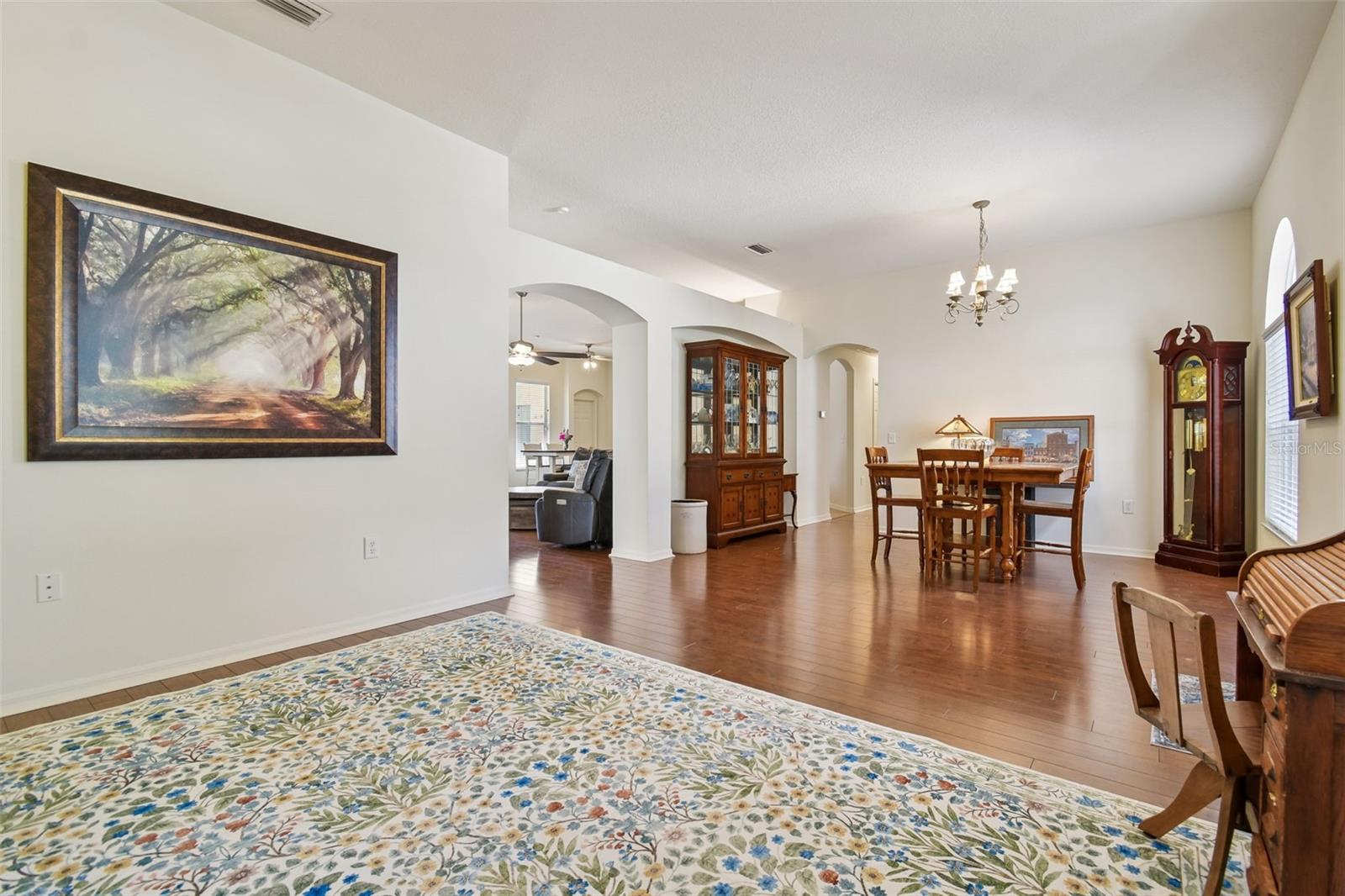 Image 5 of 46 For 2706 Valencia Grove Drive