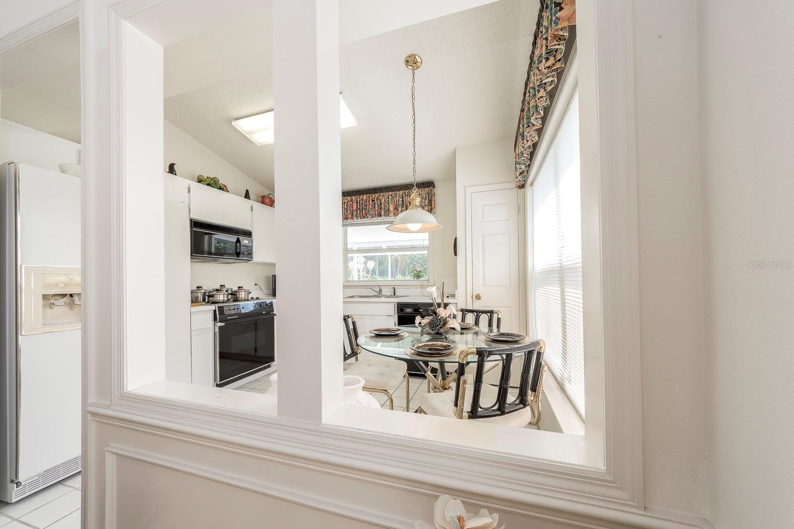 Listing photo id 11 for 3048 Jodi Lane