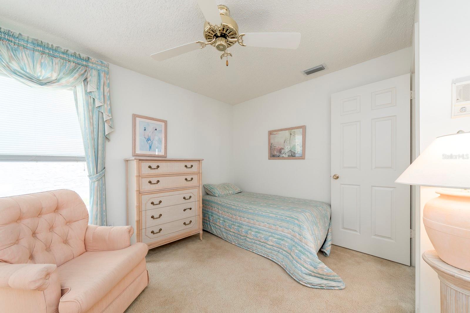 Listing photo id 23 for 3048 Jodi Lane