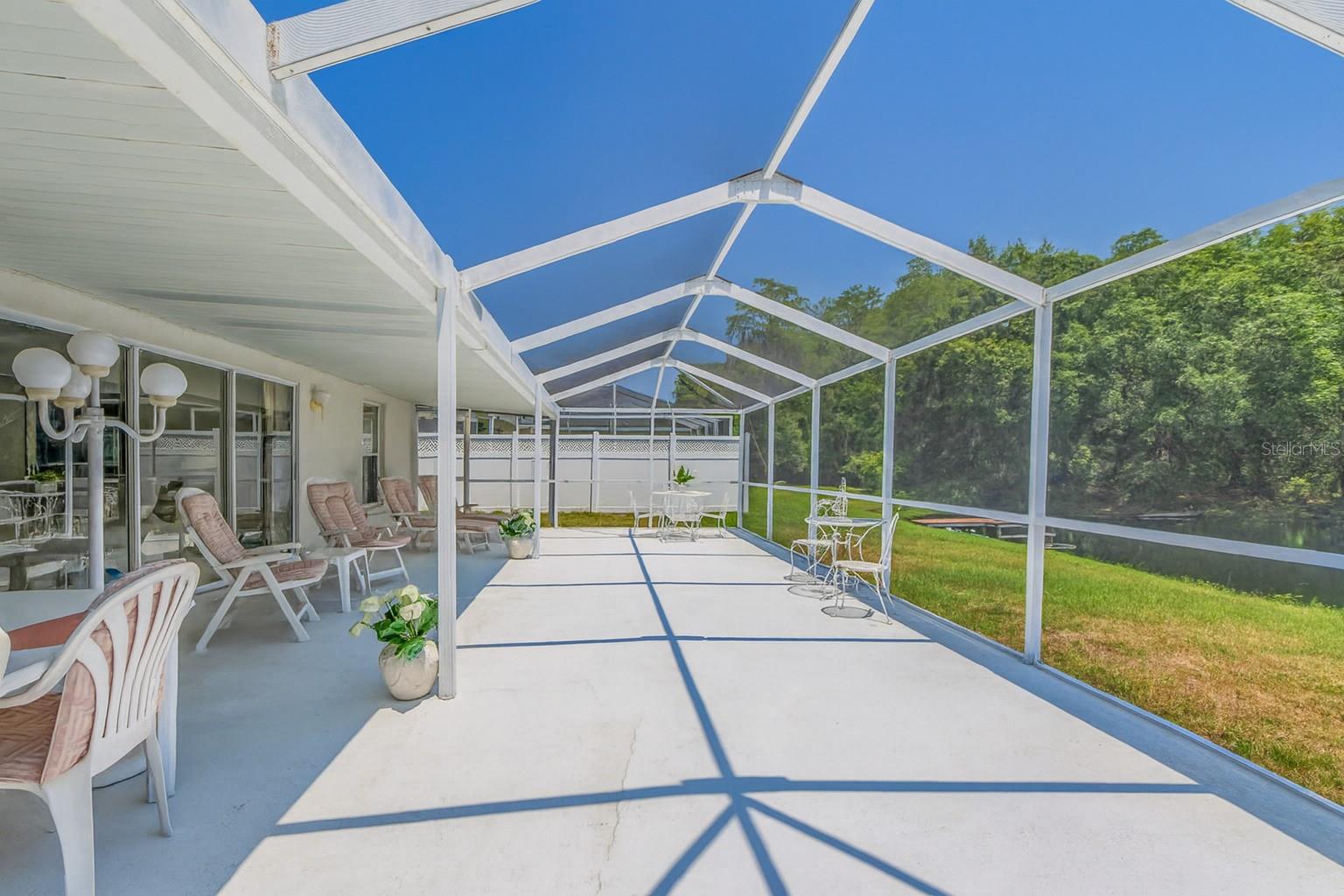 Listing photo id 31 for 3048 Jodi Lane