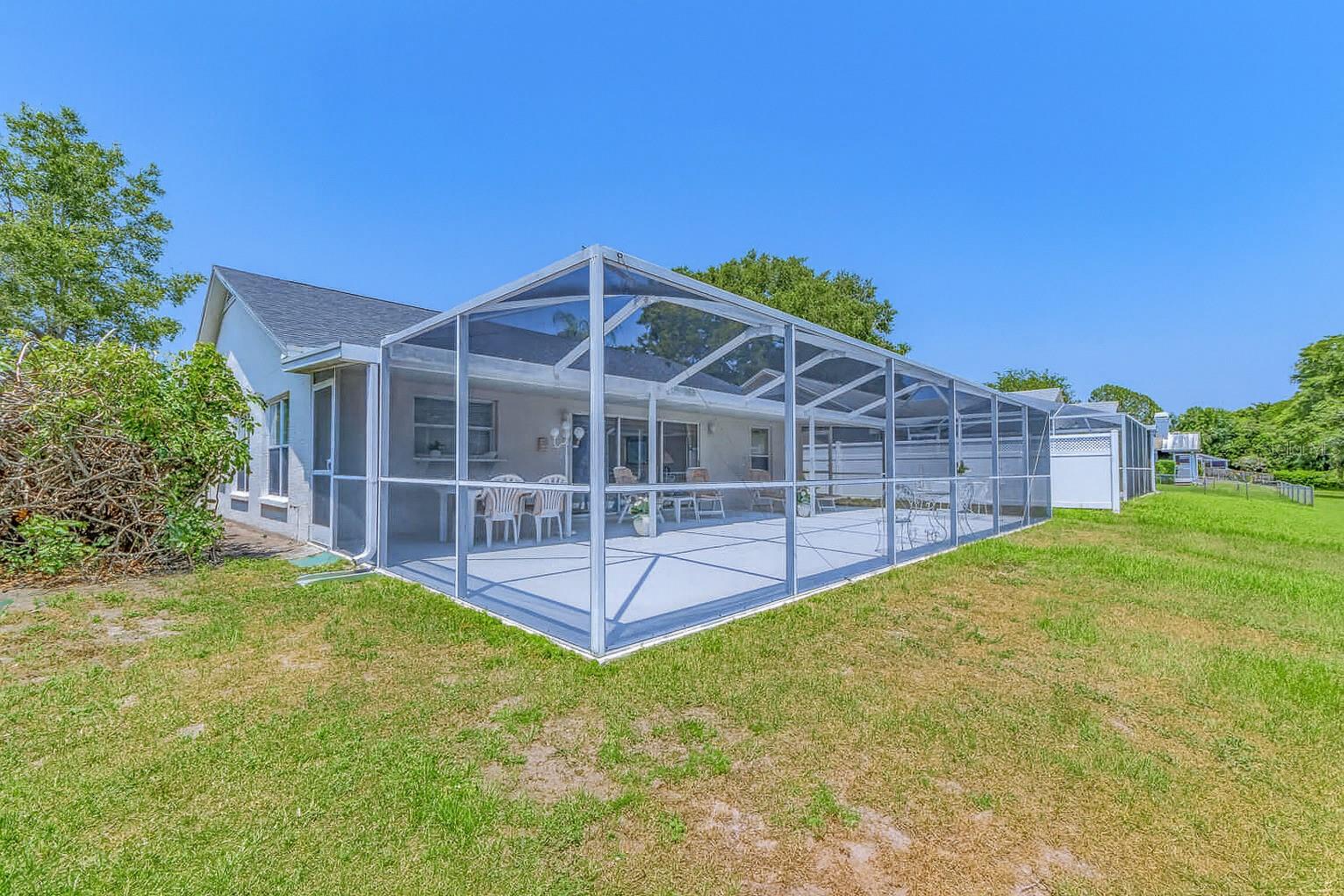 Listing photo id 34 for 3048 Jodi Lane