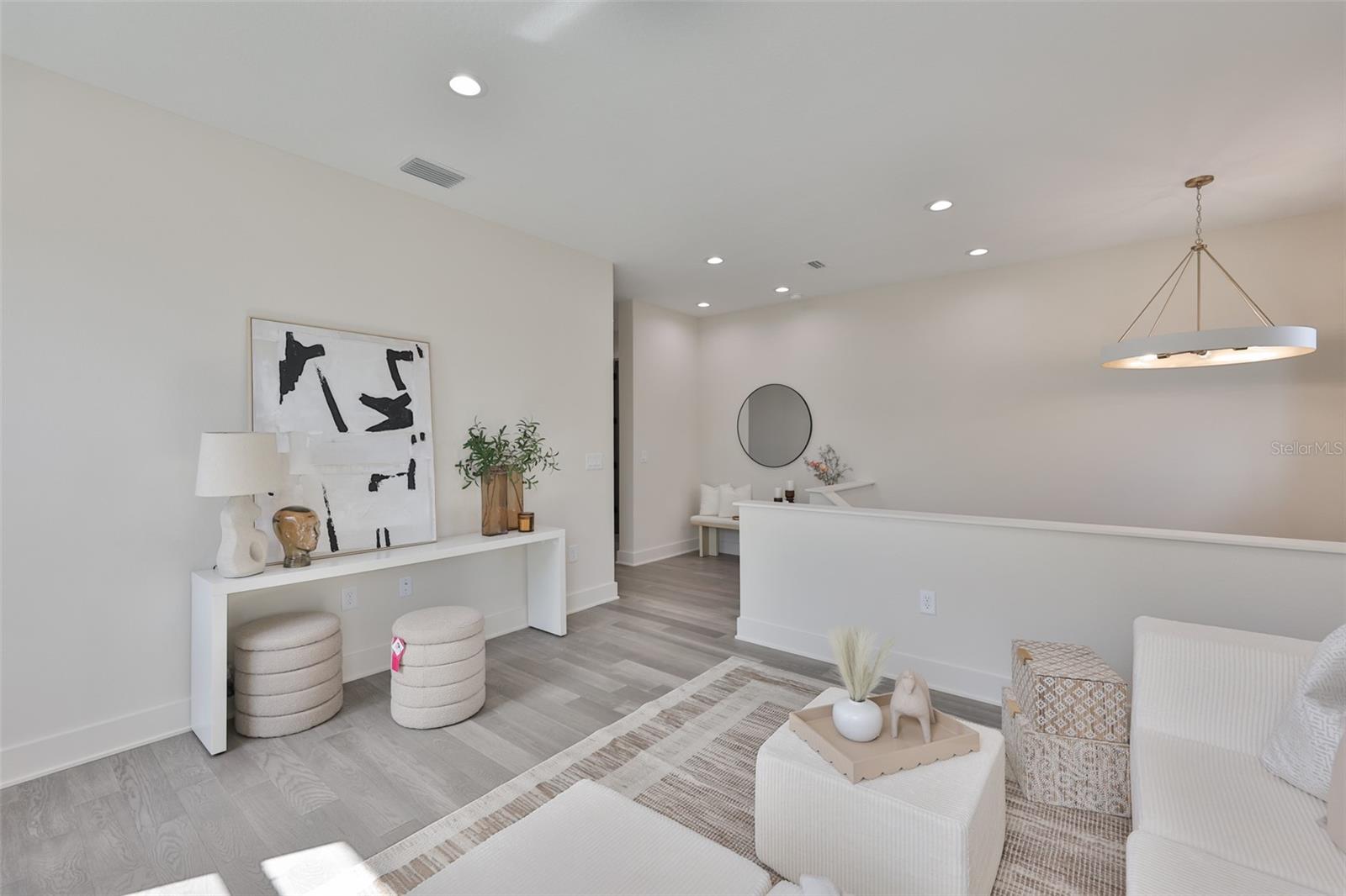 Listing photo id 43 for 3315 Rogers Avenue