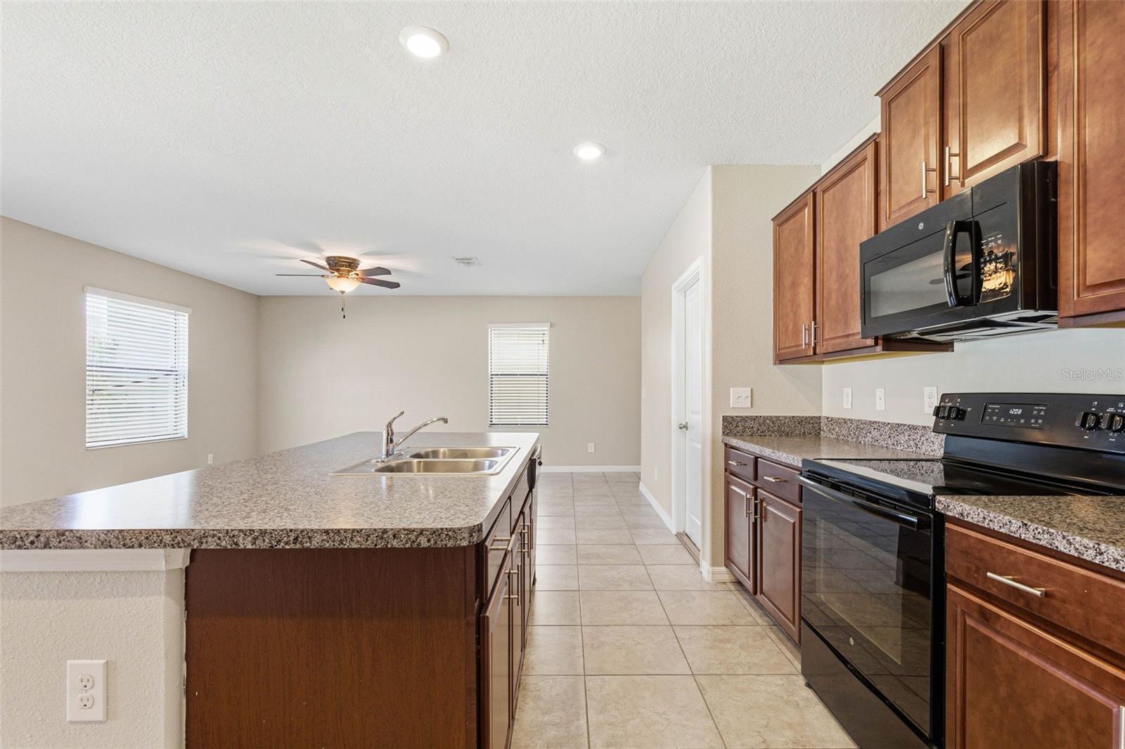 Image 11 of 74 For 14228 Covert Green Place