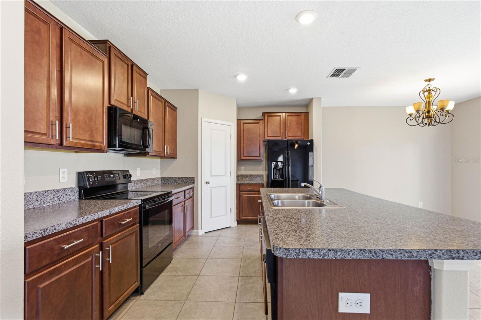 Image 5 of 74 For 14228 Covert Green Place