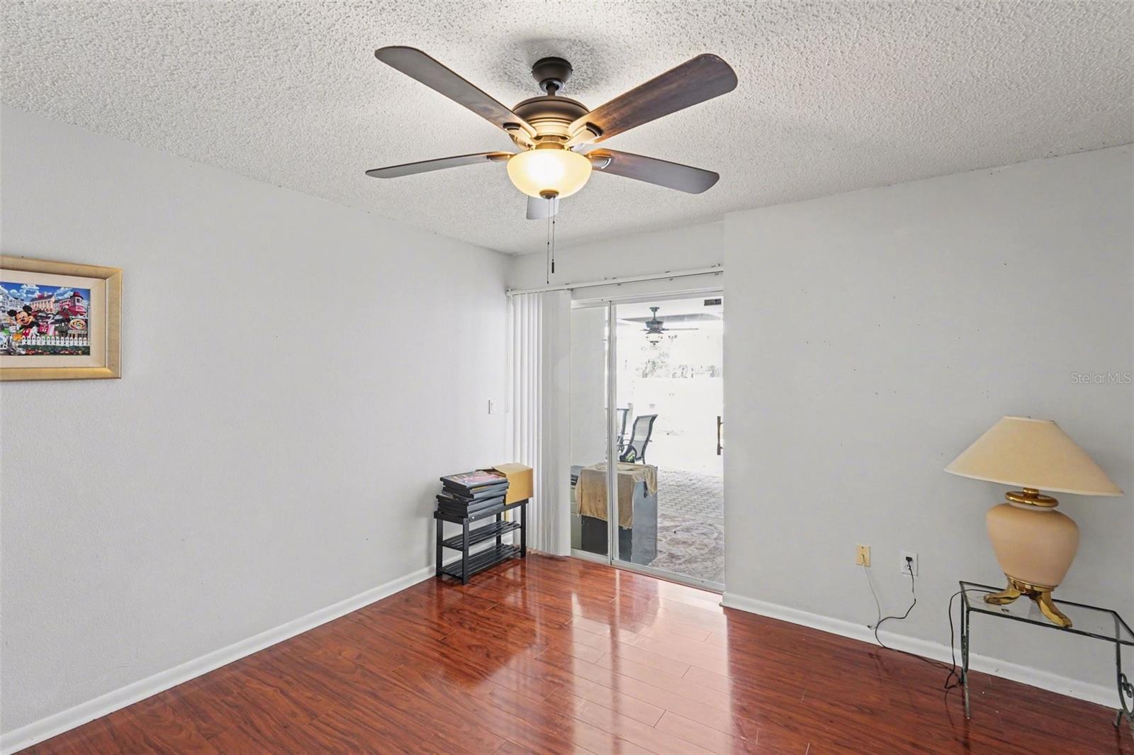 Listing photo id 20 for 2831 Jarvis Circle