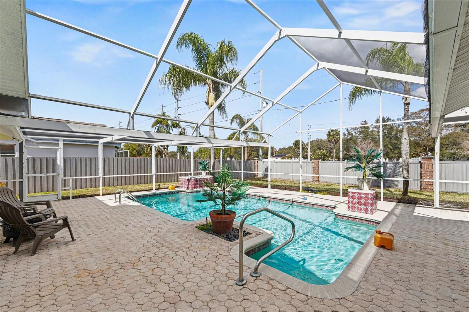 Listing photo id 30 for 2831 Jarvis Circle