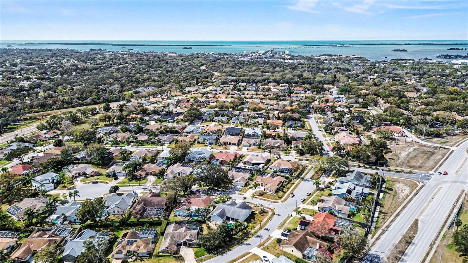 Listing photo id 39 for 2831 Jarvis Circle