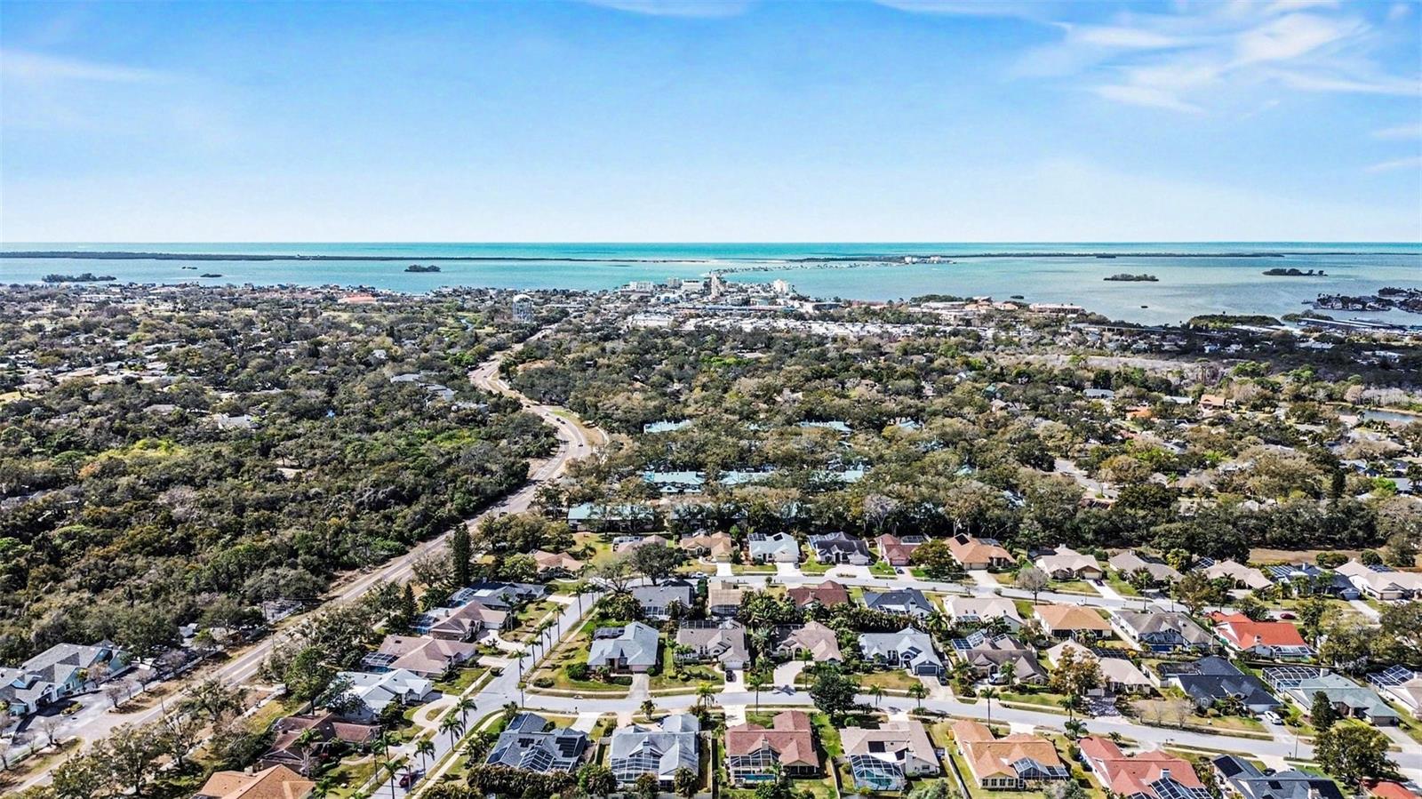 Listing photo id 40 for 2831 Jarvis Circle