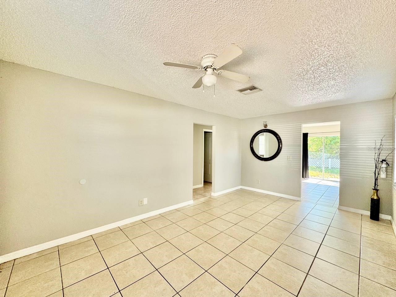 Image 3 of 17 For 625 Wildwood Way