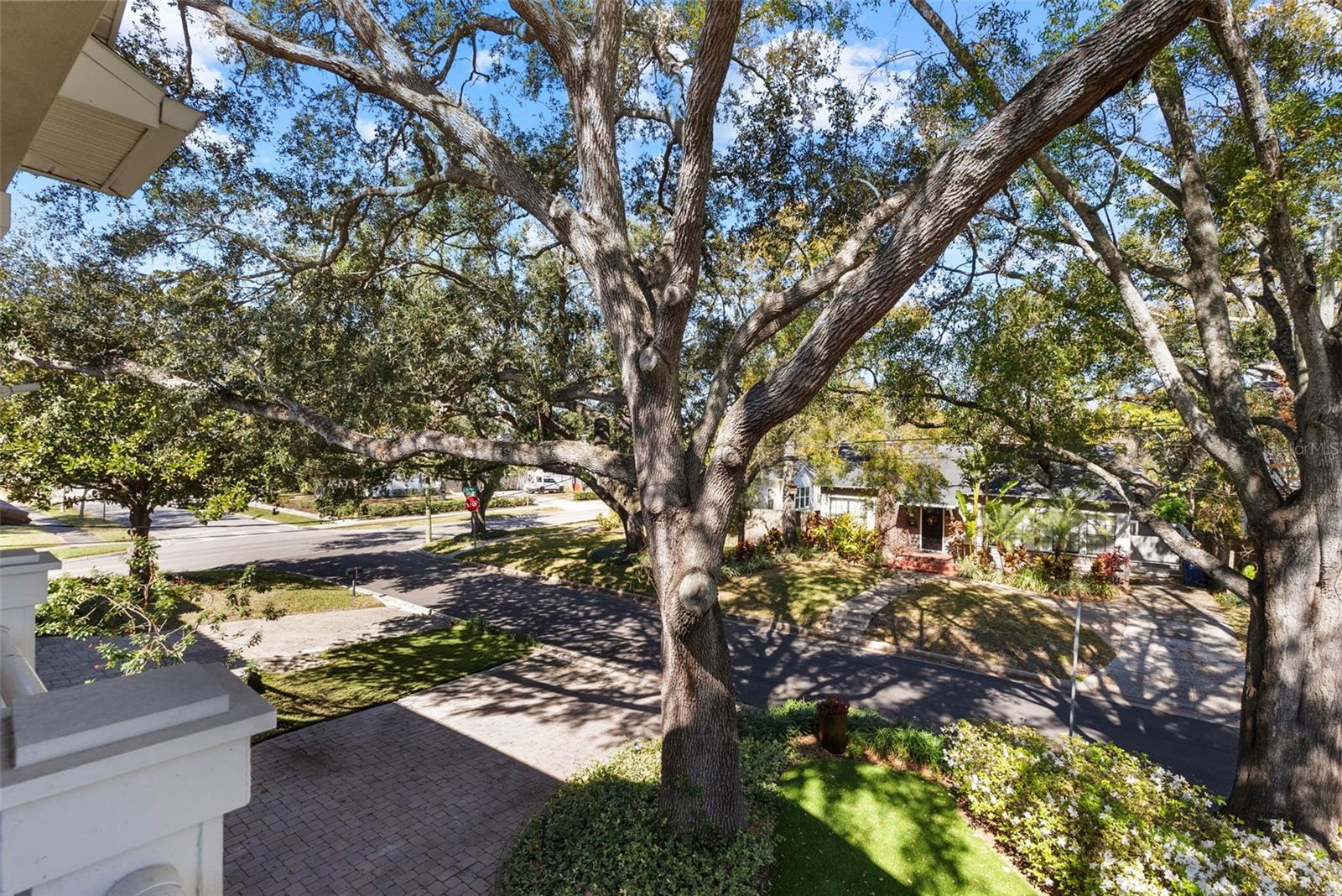 Image 33 of 49 For 3514 Granada