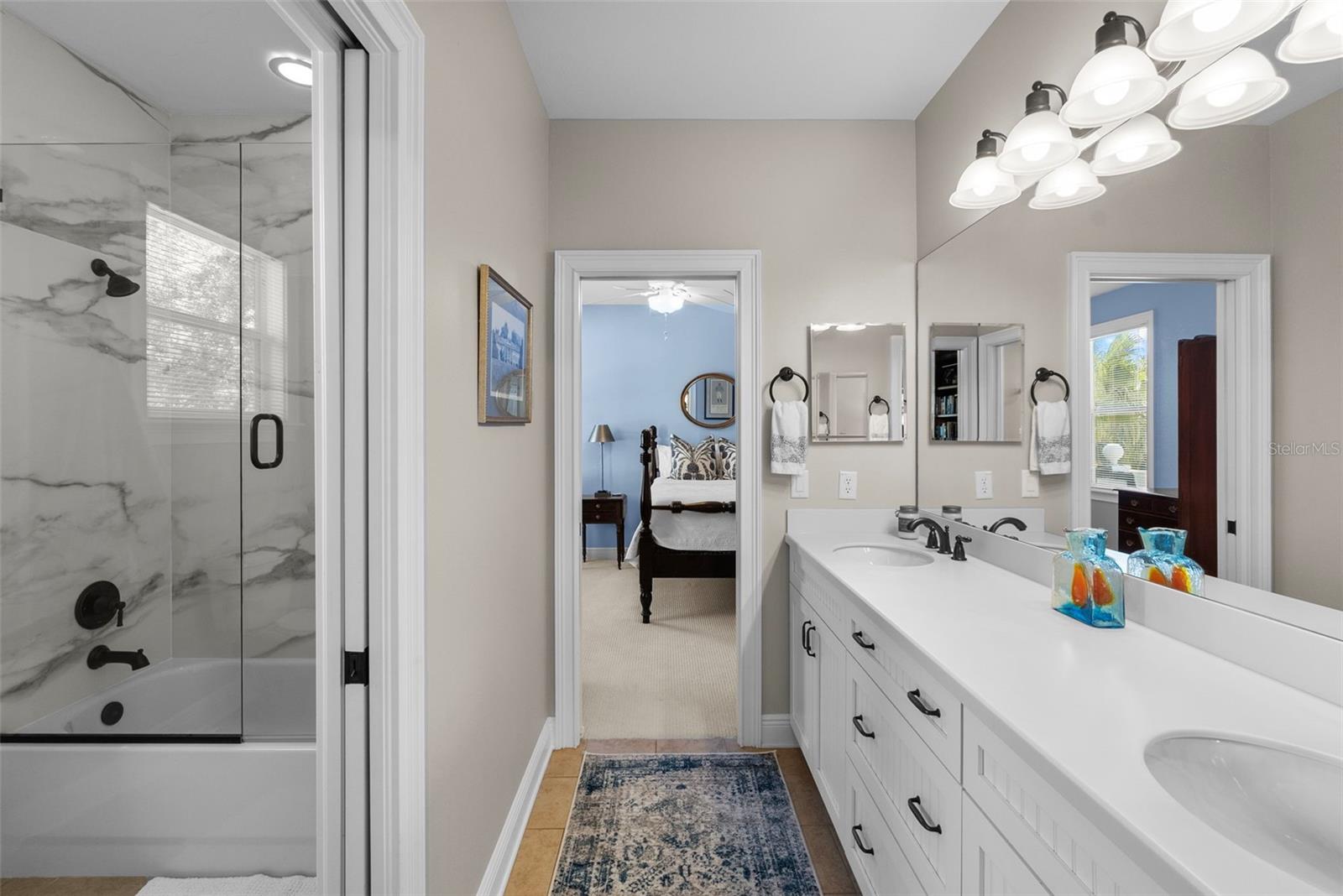 Image 38 of 49 For 3514 Granada