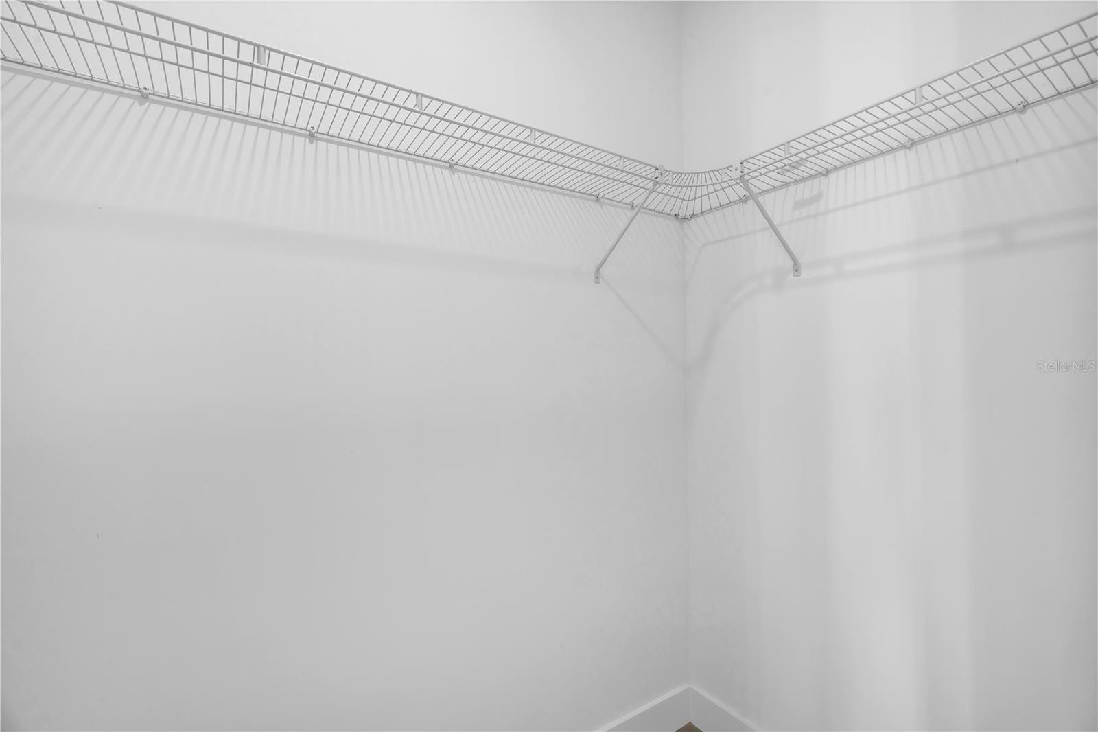 Image 25 of 69 For 10065 Memphis Street