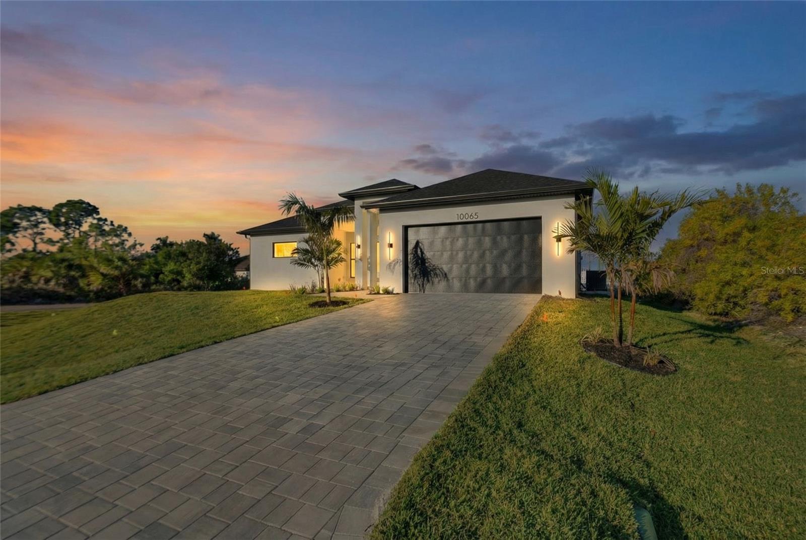 Image 26 of 69 For 10065 Memphis Street