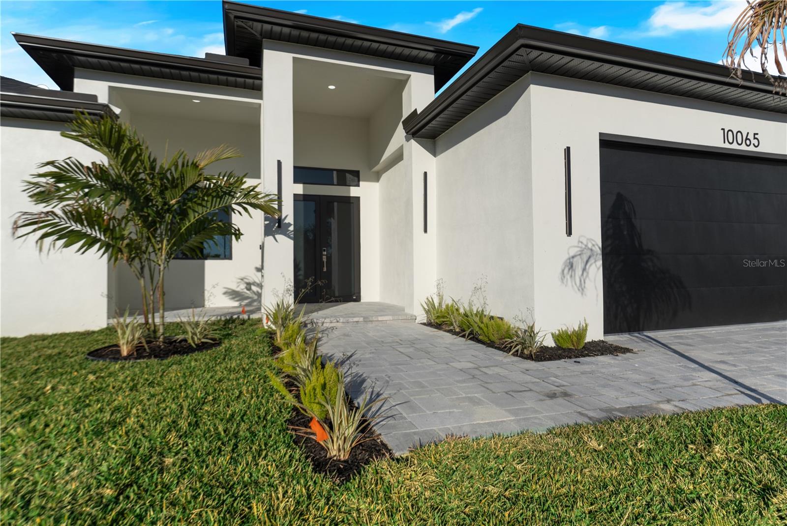 Image 27 of 69 For 10065 Memphis Street