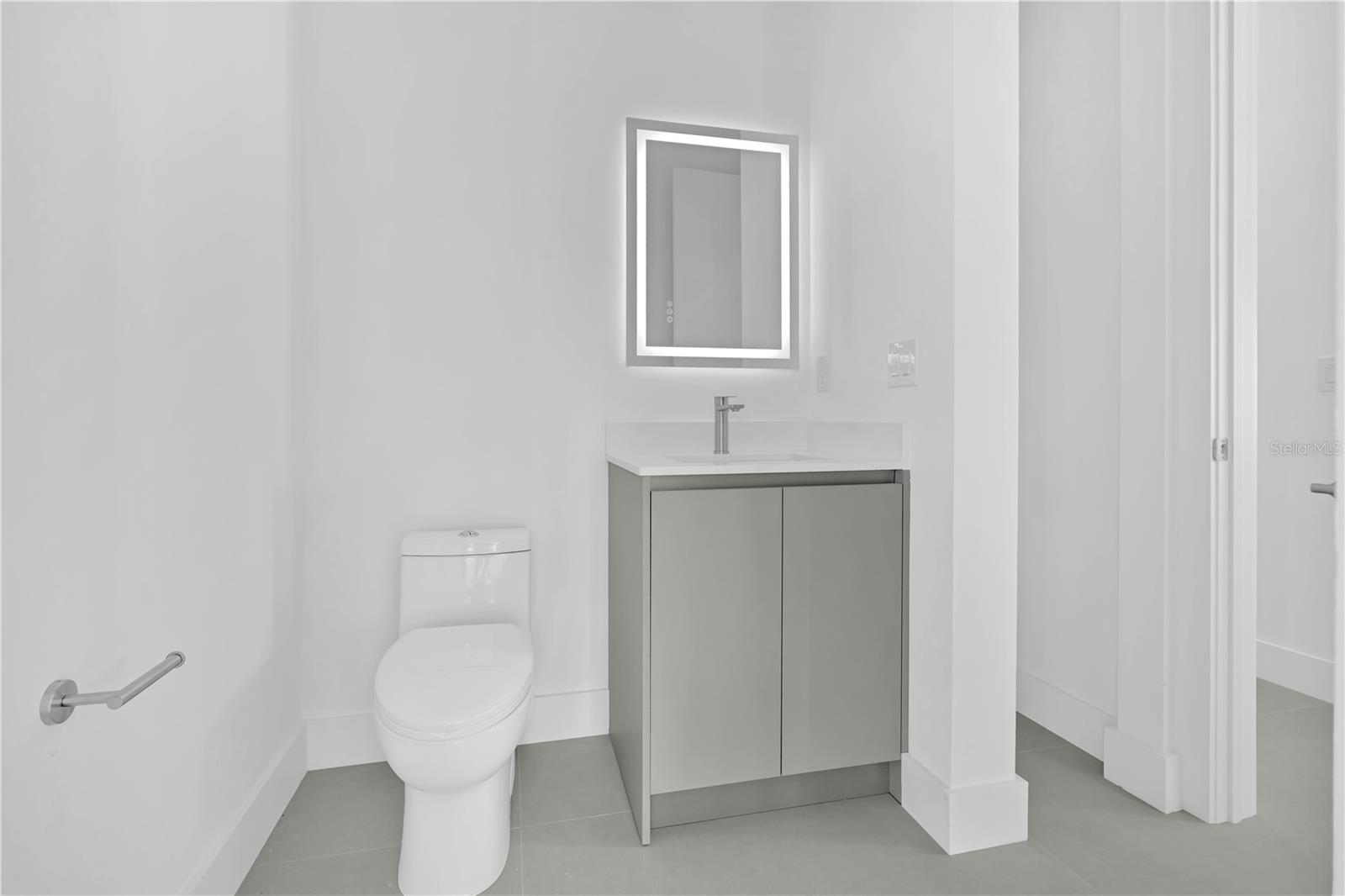 Image 43 of 69 For 10065 Memphis Street