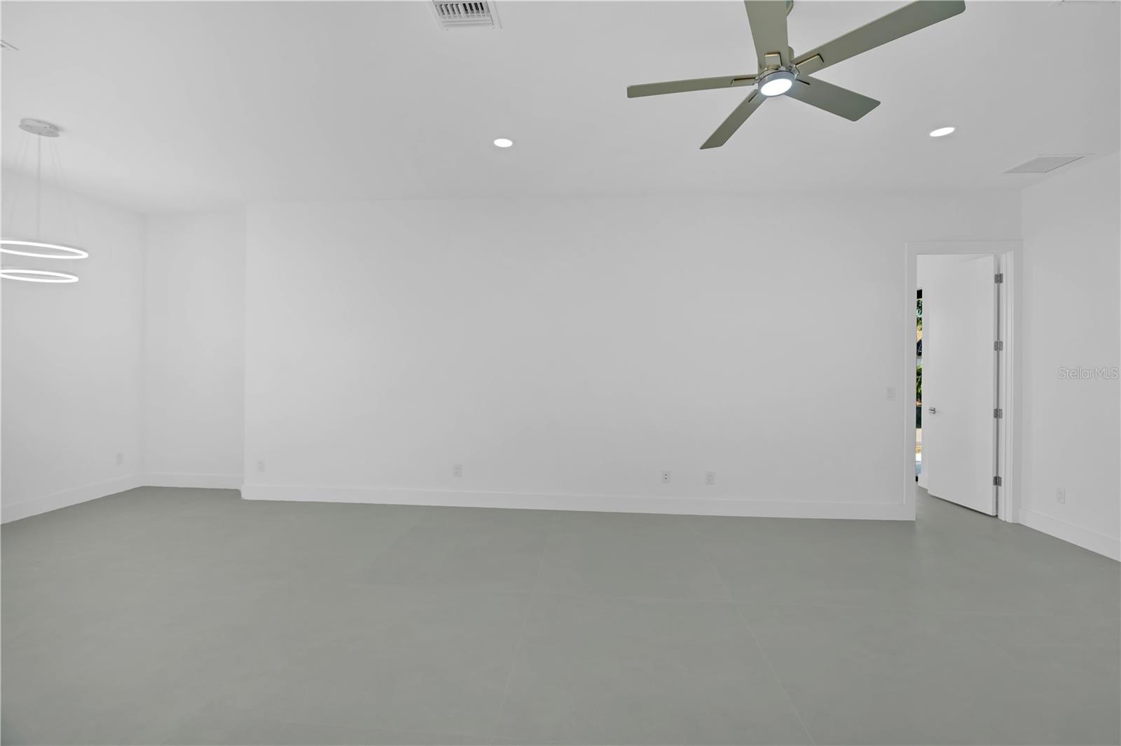 Image 69 of 69 For 10065 Memphis Street