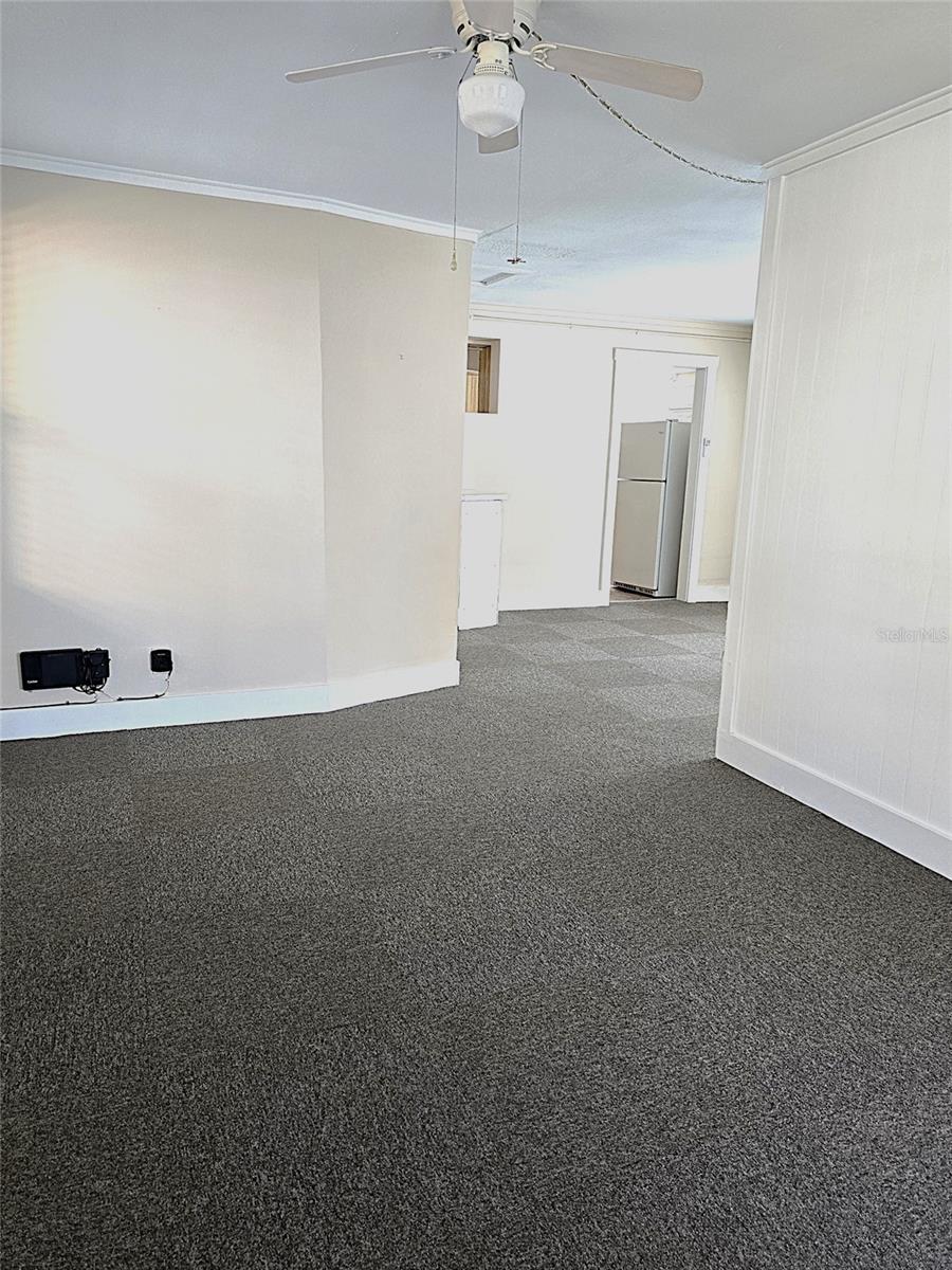 Image 11 of 20 For 533 Glenwood Avenue