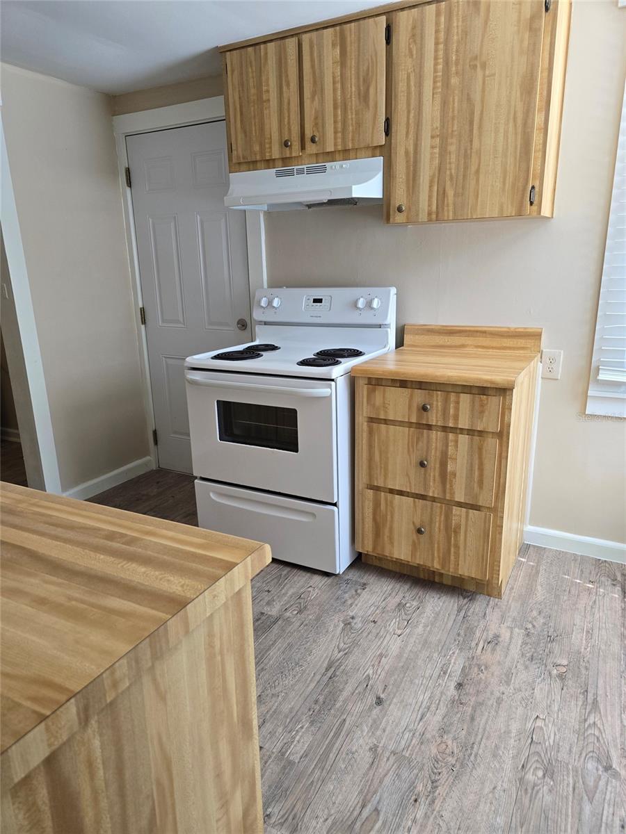 Image 17 of 20 For 533 Glenwood Avenue