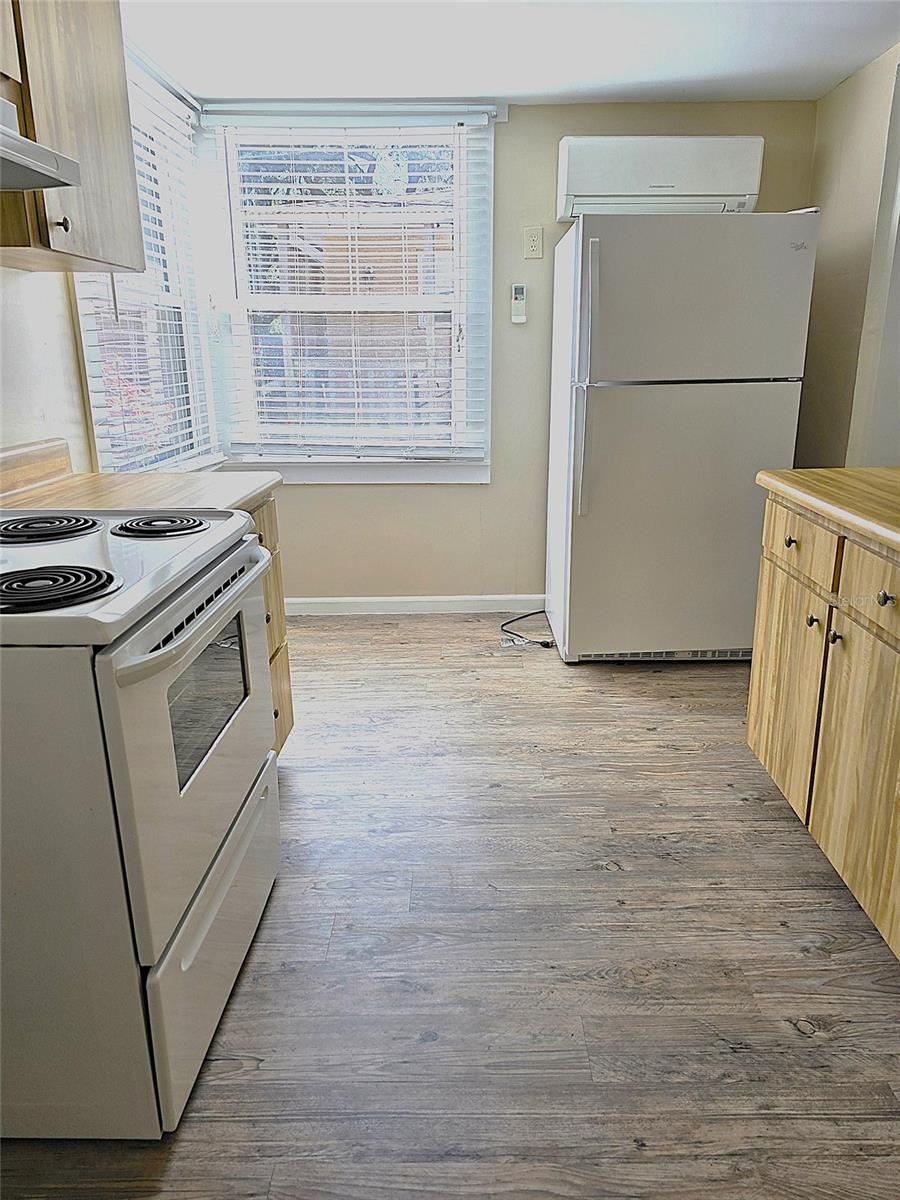 Image 18 of 20 For 533 Glenwood Avenue