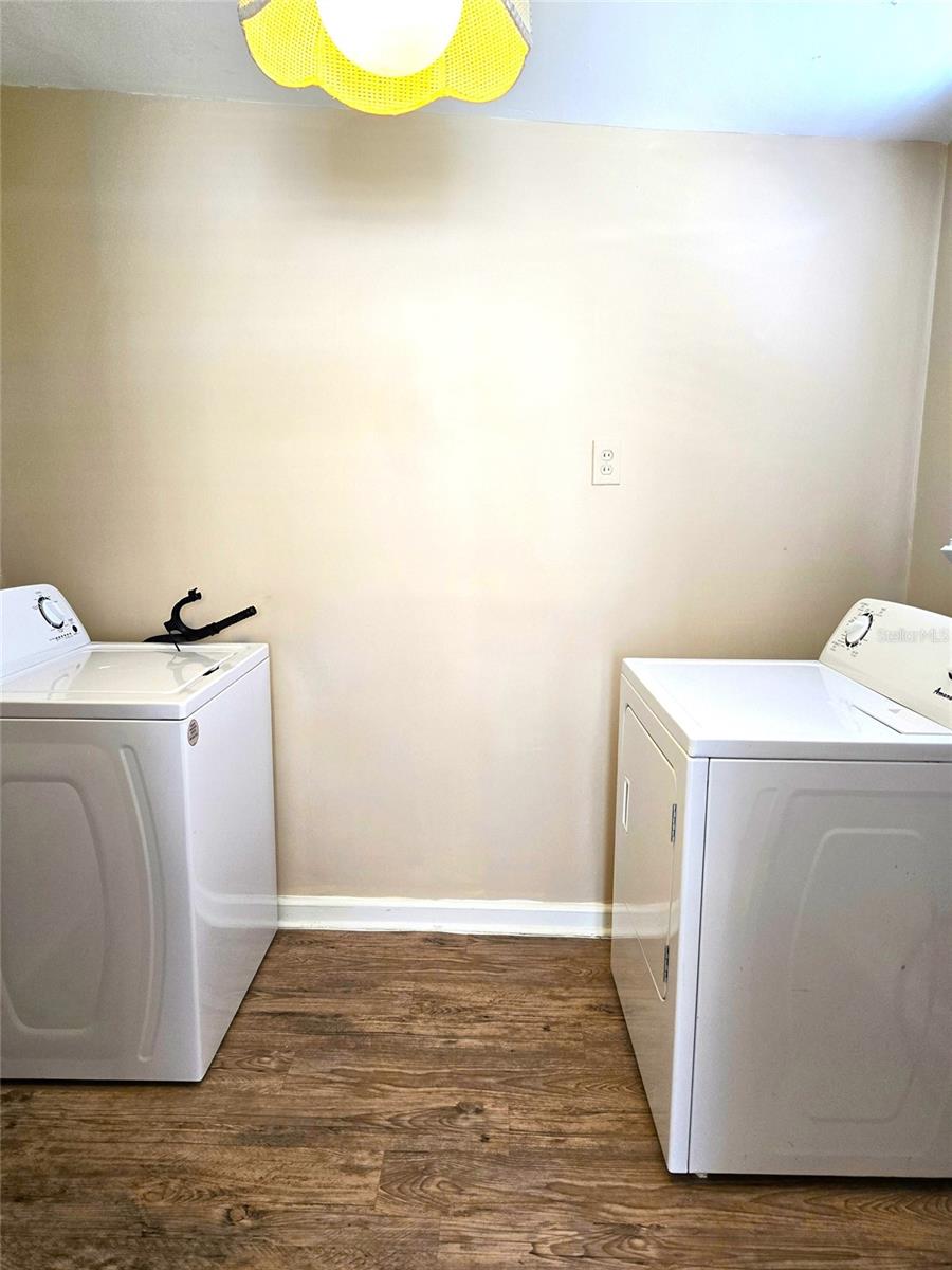 Image 20 of 20 For 533 Glenwood Avenue