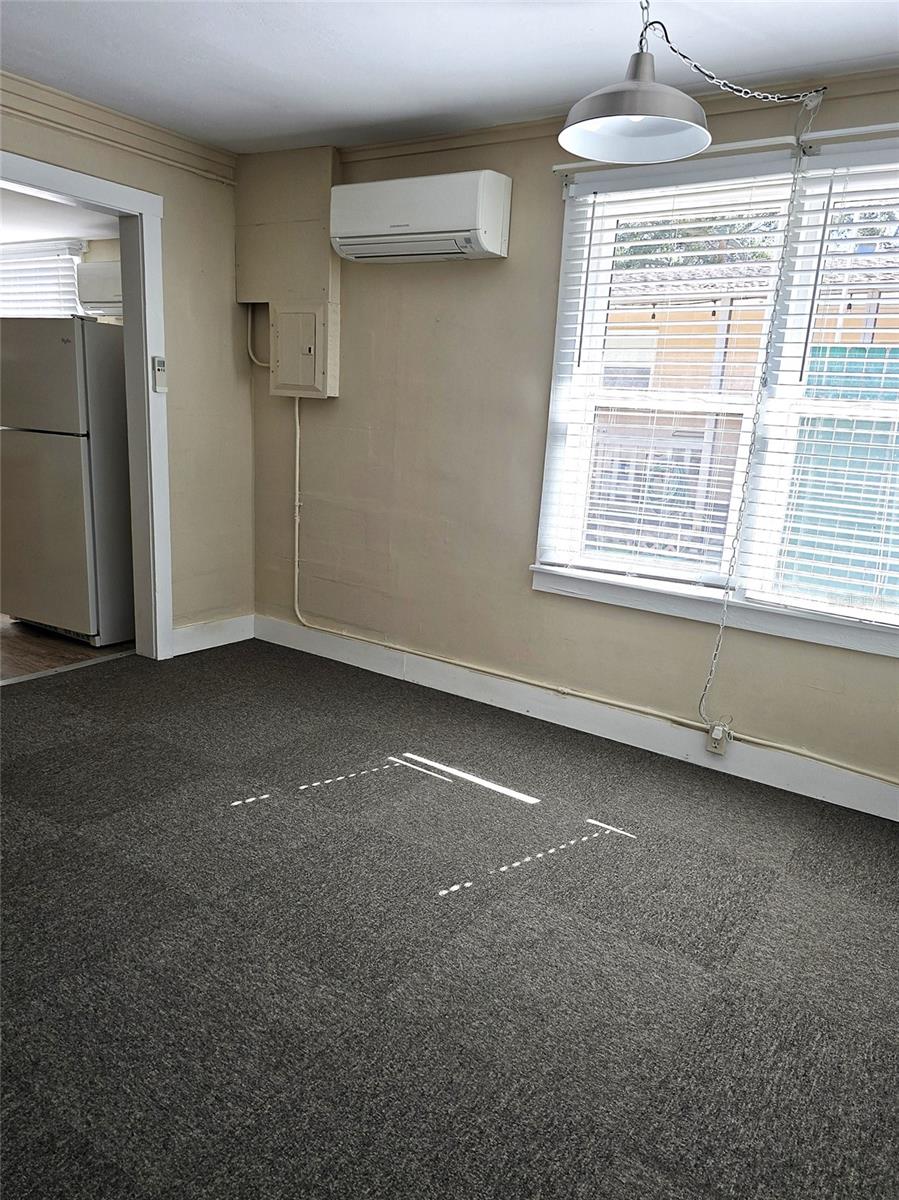 Image 9 of 20 For 533 Glenwood Avenue