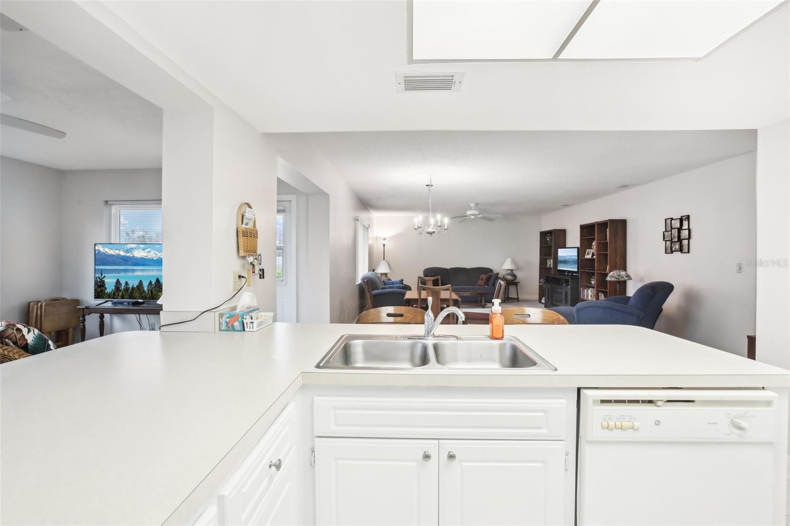 Image 15 of 64 For 1015 Harefield Circle