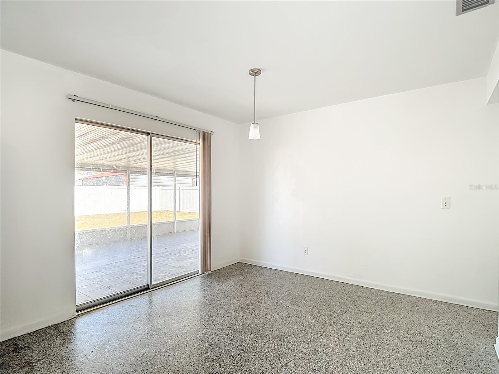 Image 11 of 45 For 7717 Hiawatha Street