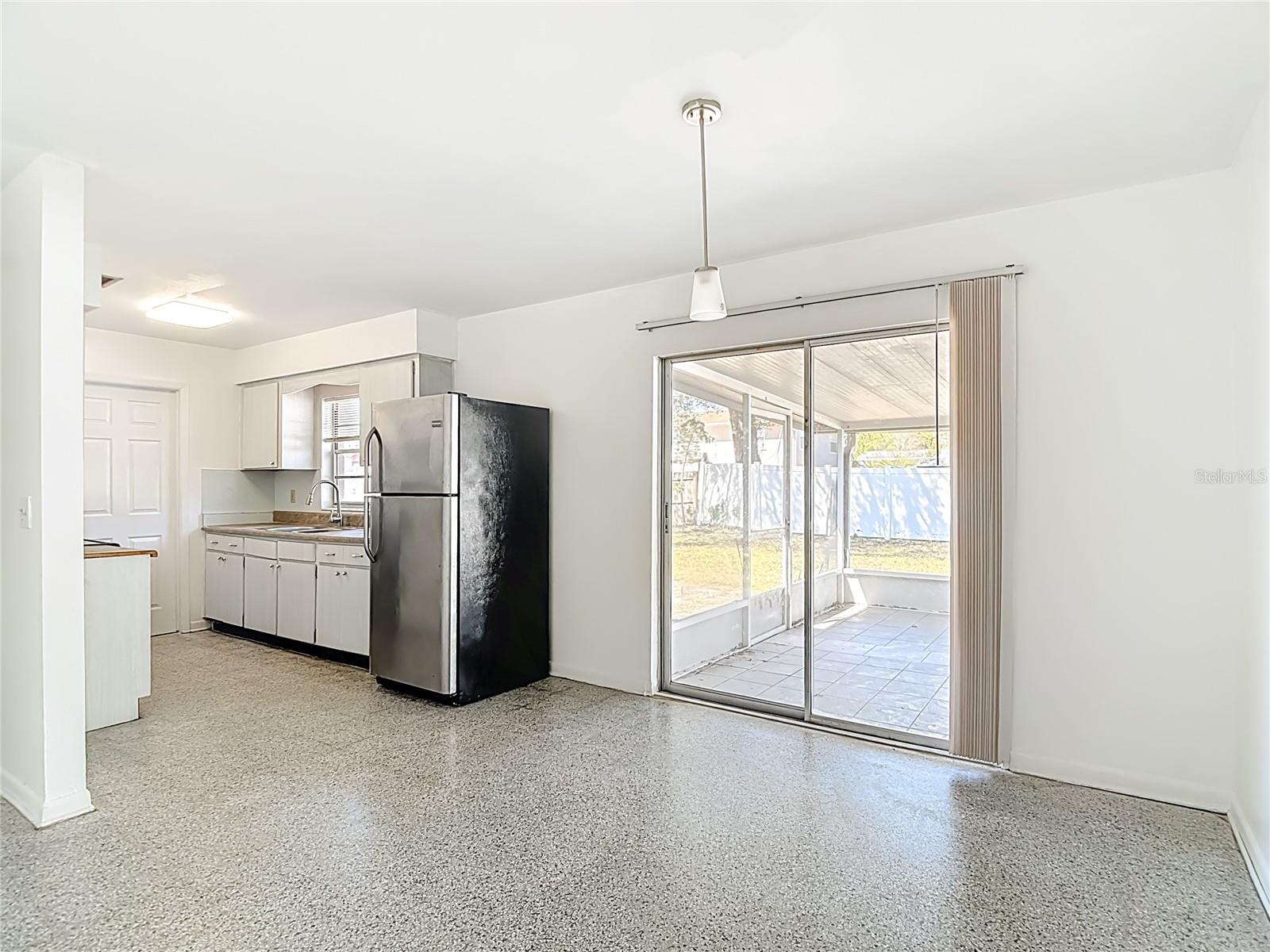 Image 14 of 45 For 7717 Hiawatha Street