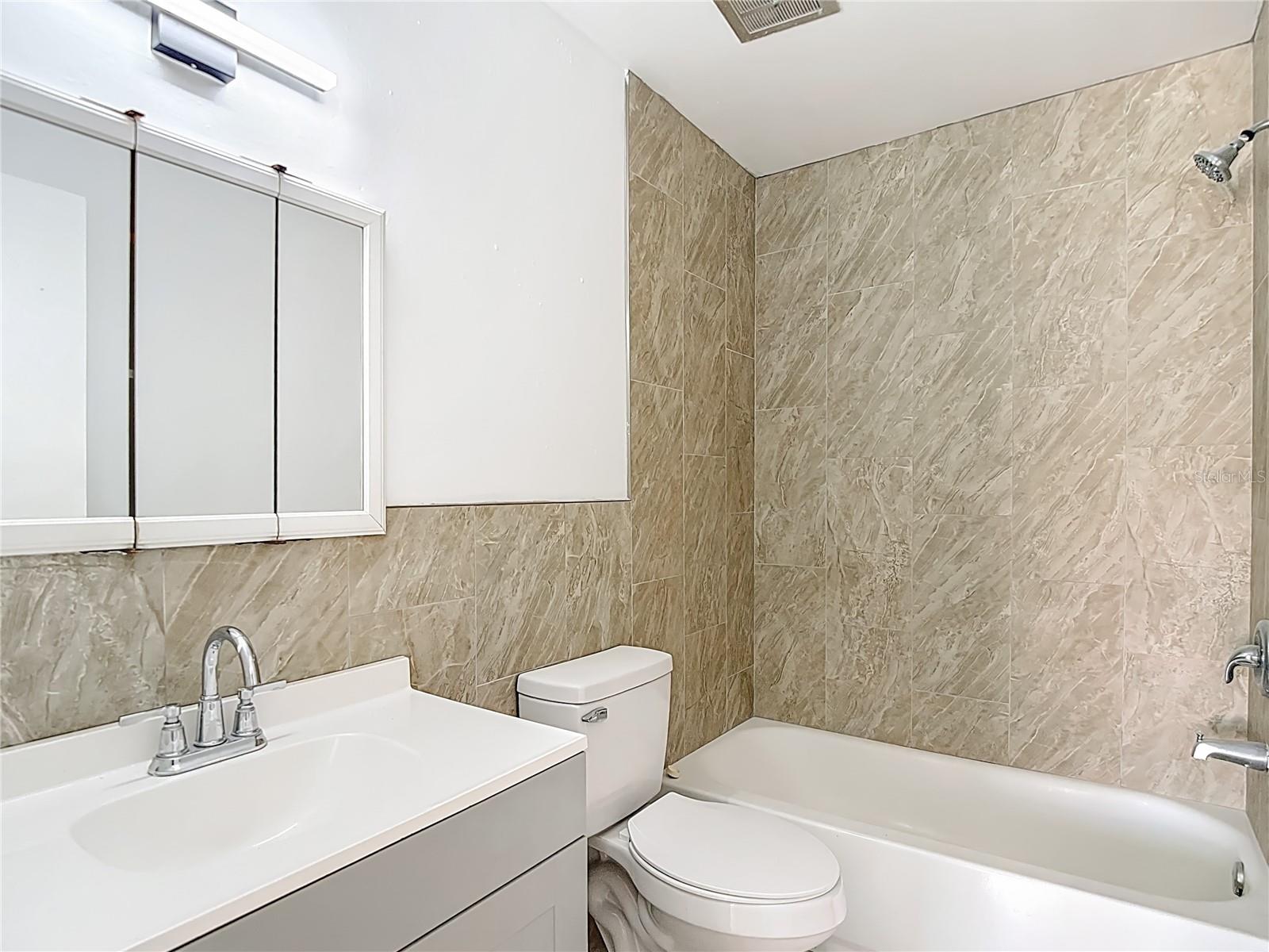 Image 27 of 45 For 7717 Hiawatha Street