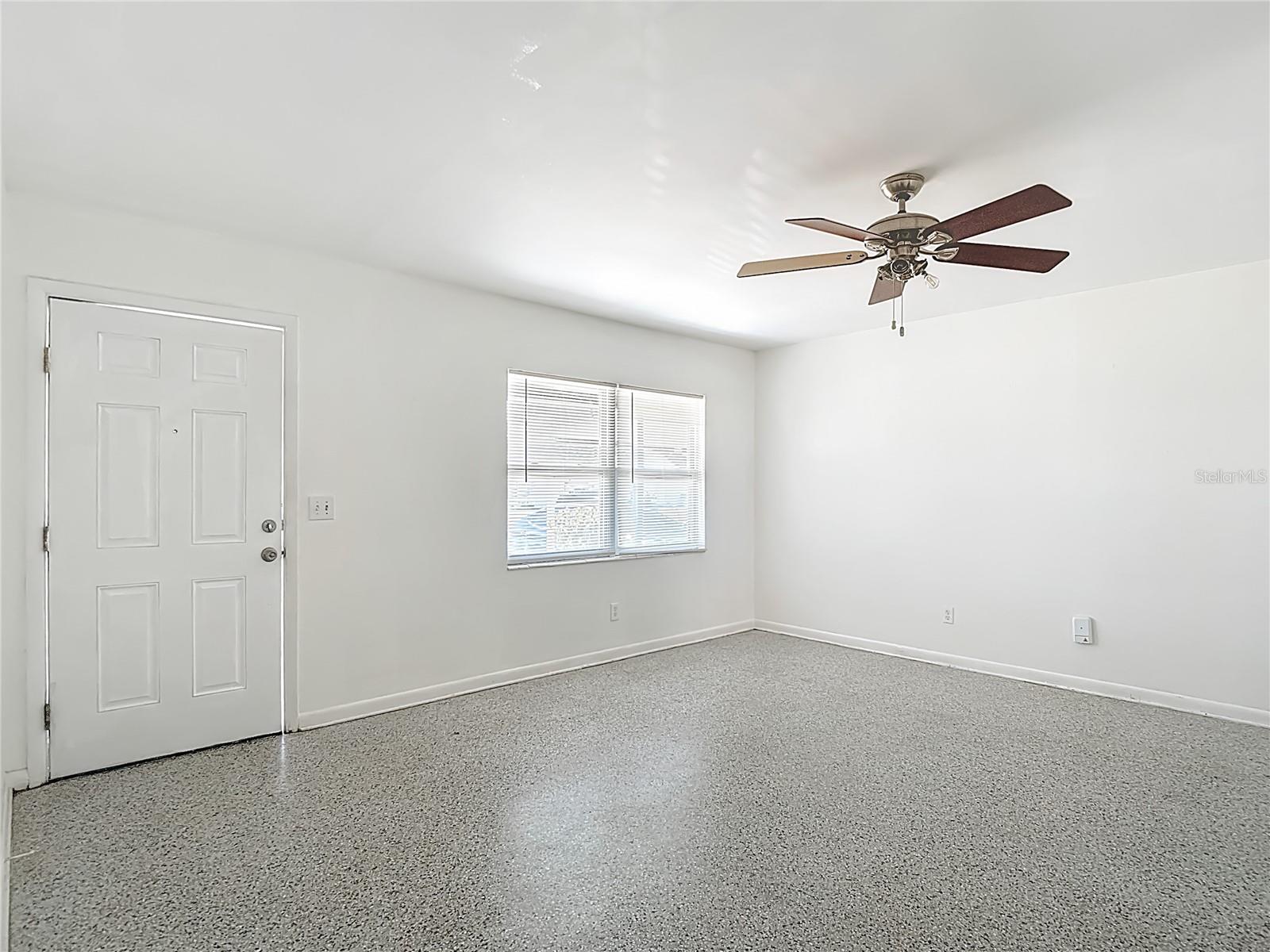 Image 6 of 45 For 7717 Hiawatha Street