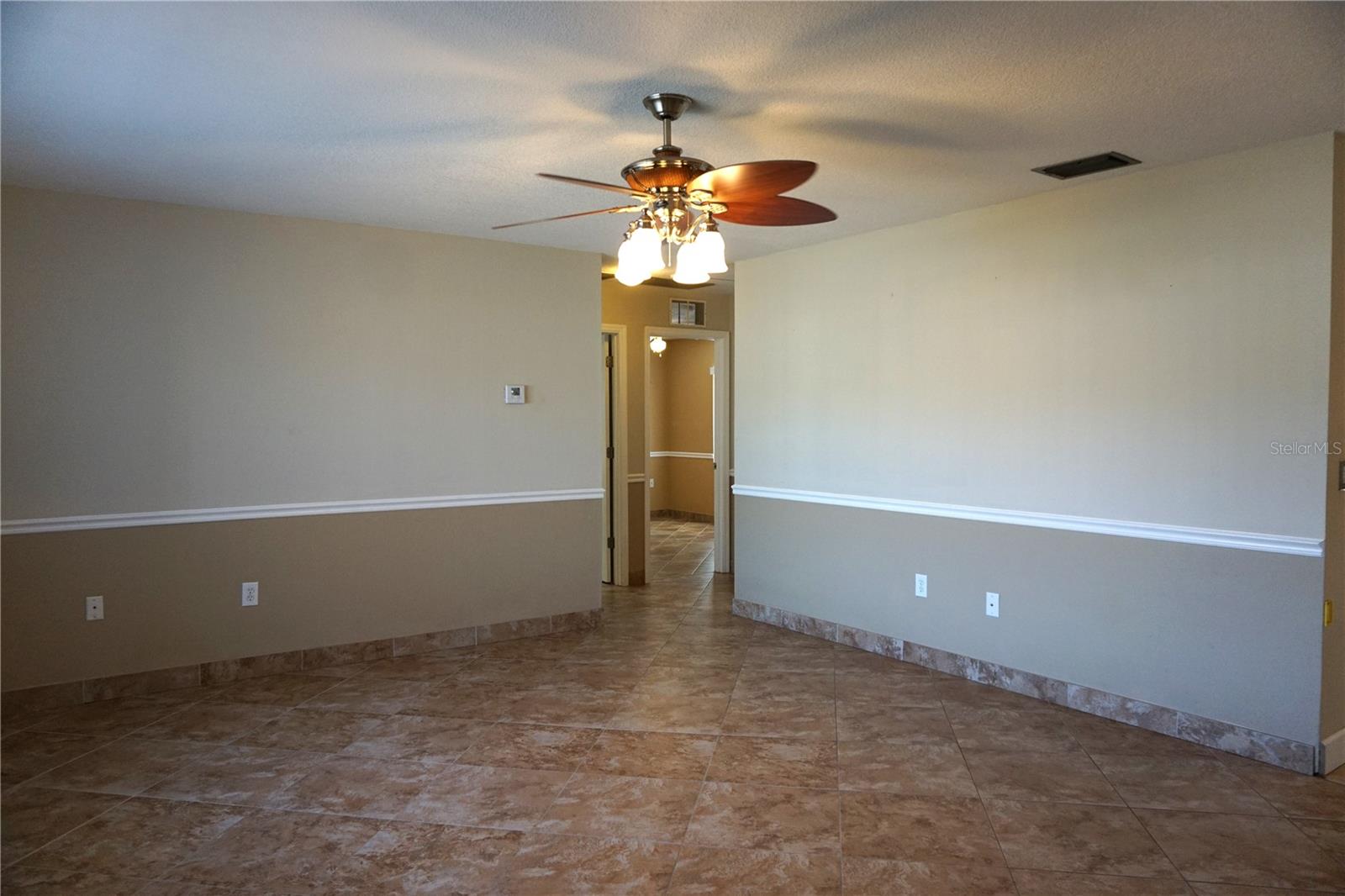 Image 12 of 34 For 6522 Woodland Boulevard N