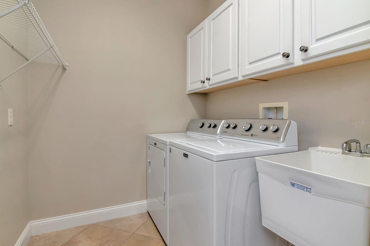 Image 11 of 69 For 1900 Paw Paw Place