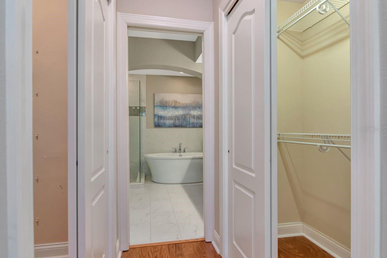 Image 35 of 69 For 1900 Paw Paw Place