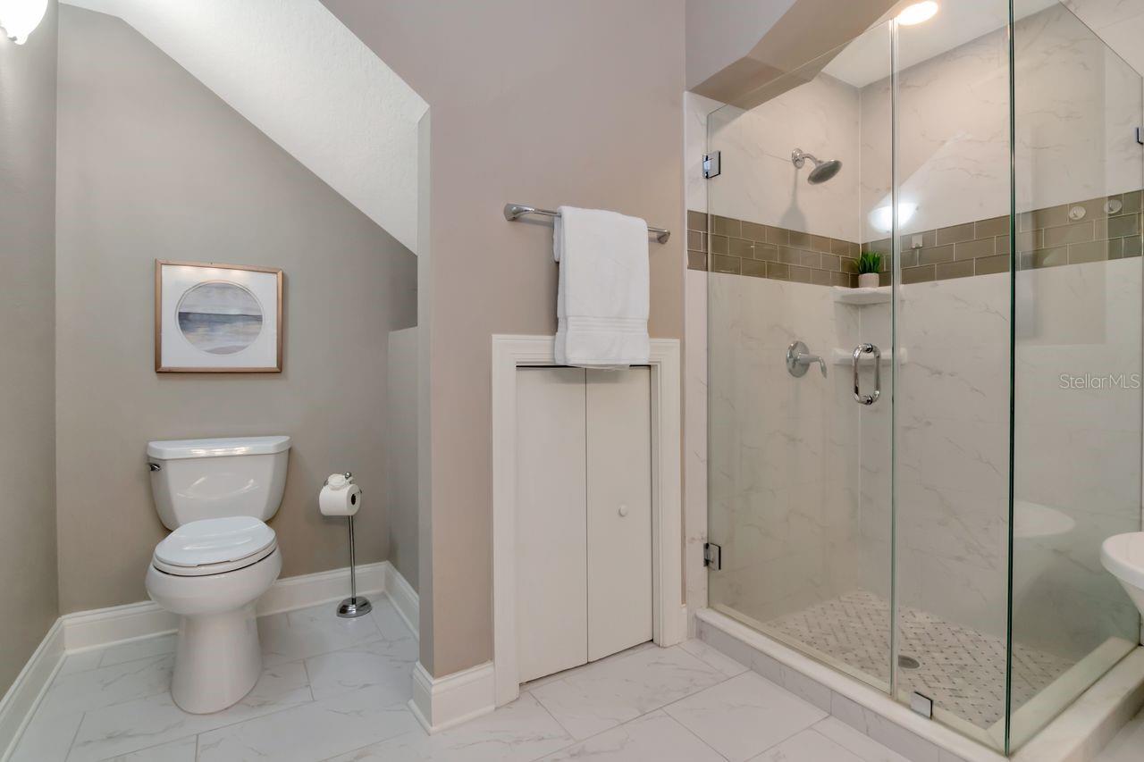 Image 37 of 69 For 1900 Paw Paw Place