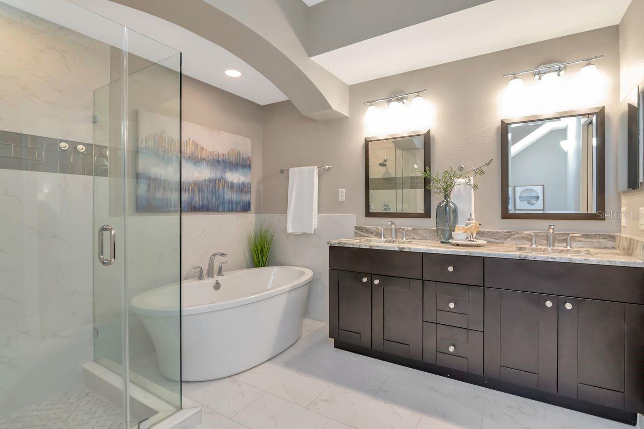 Image 38 of 69 For 1900 Paw Paw Place